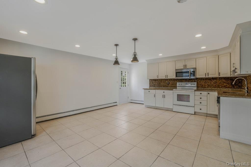 Single Family Rushmore  Nassau County, NY 11514, MLS-902966-11