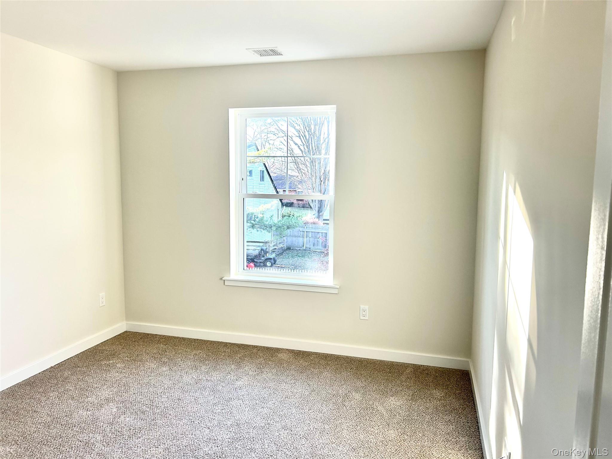 Single Family 2nd Suffolk County, NY 11779, MLS-902982-10