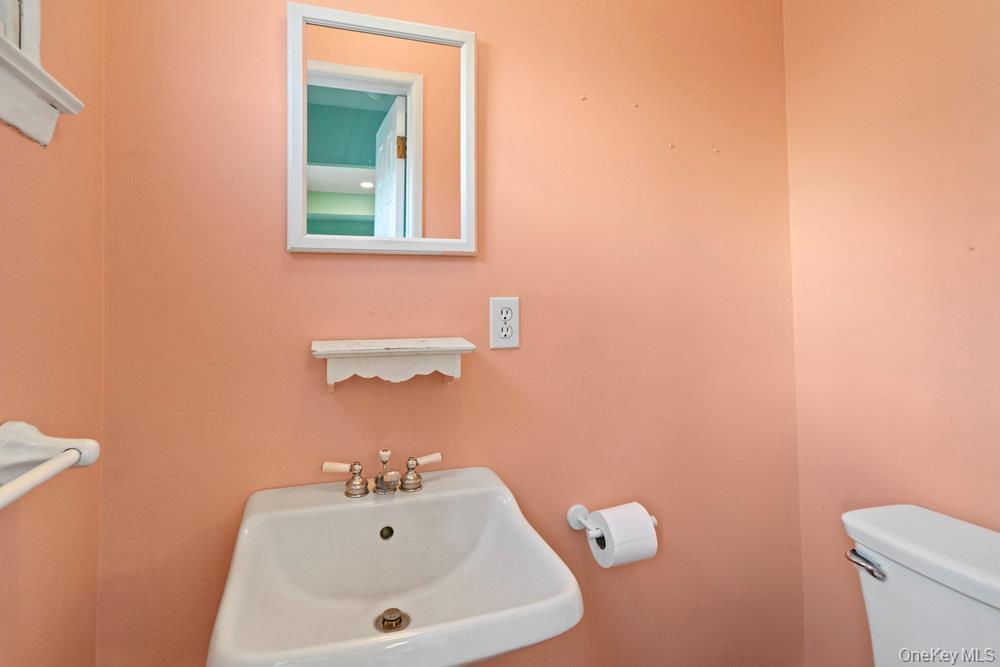 Single Family Maison  Suffolk County, NY 11741, MLS-902987-12