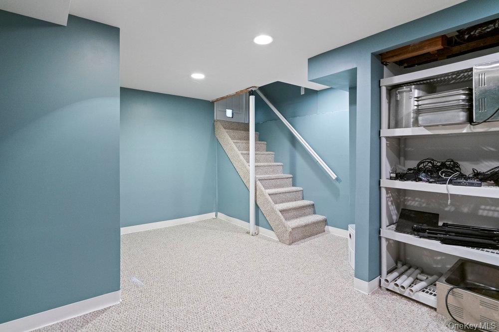 Single Family Maison  Suffolk County, NY 11741, MLS-902987-13