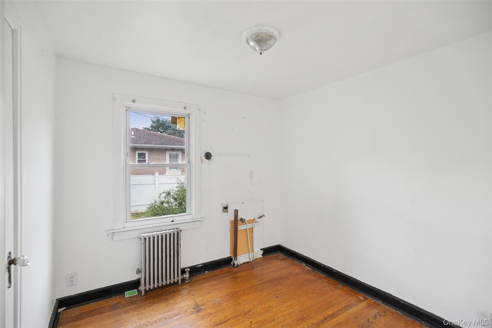 Single Family Little East Neck  Suffolk County, NY 11704, MLS-903001-10