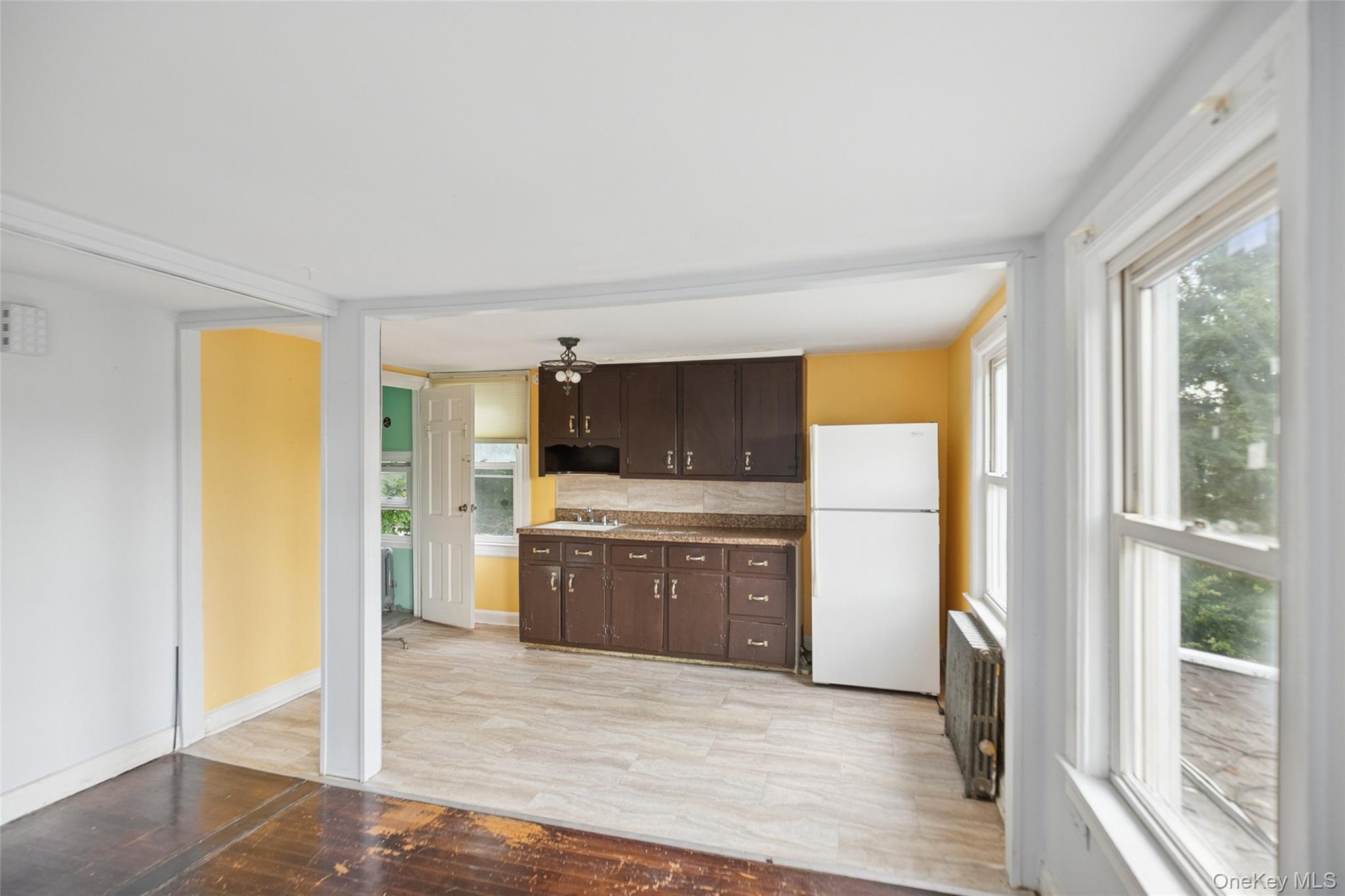 Single Family Little East Neck  Suffolk County, NY 11704, MLS-903001-16