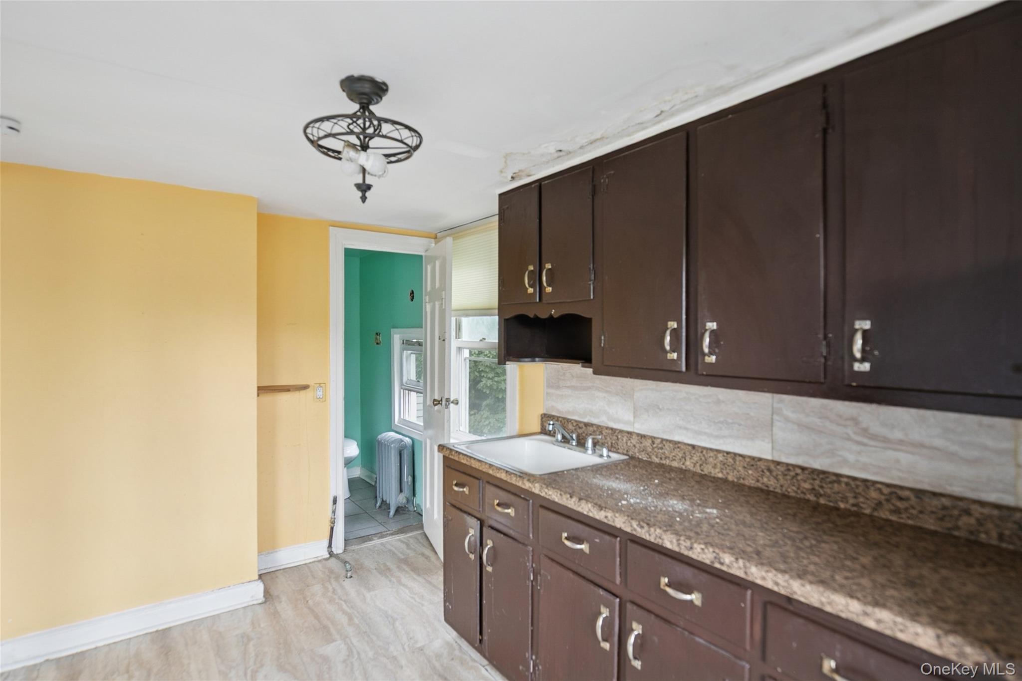 Single Family Little East Neck  Suffolk County, NY 11704, MLS-903001-17