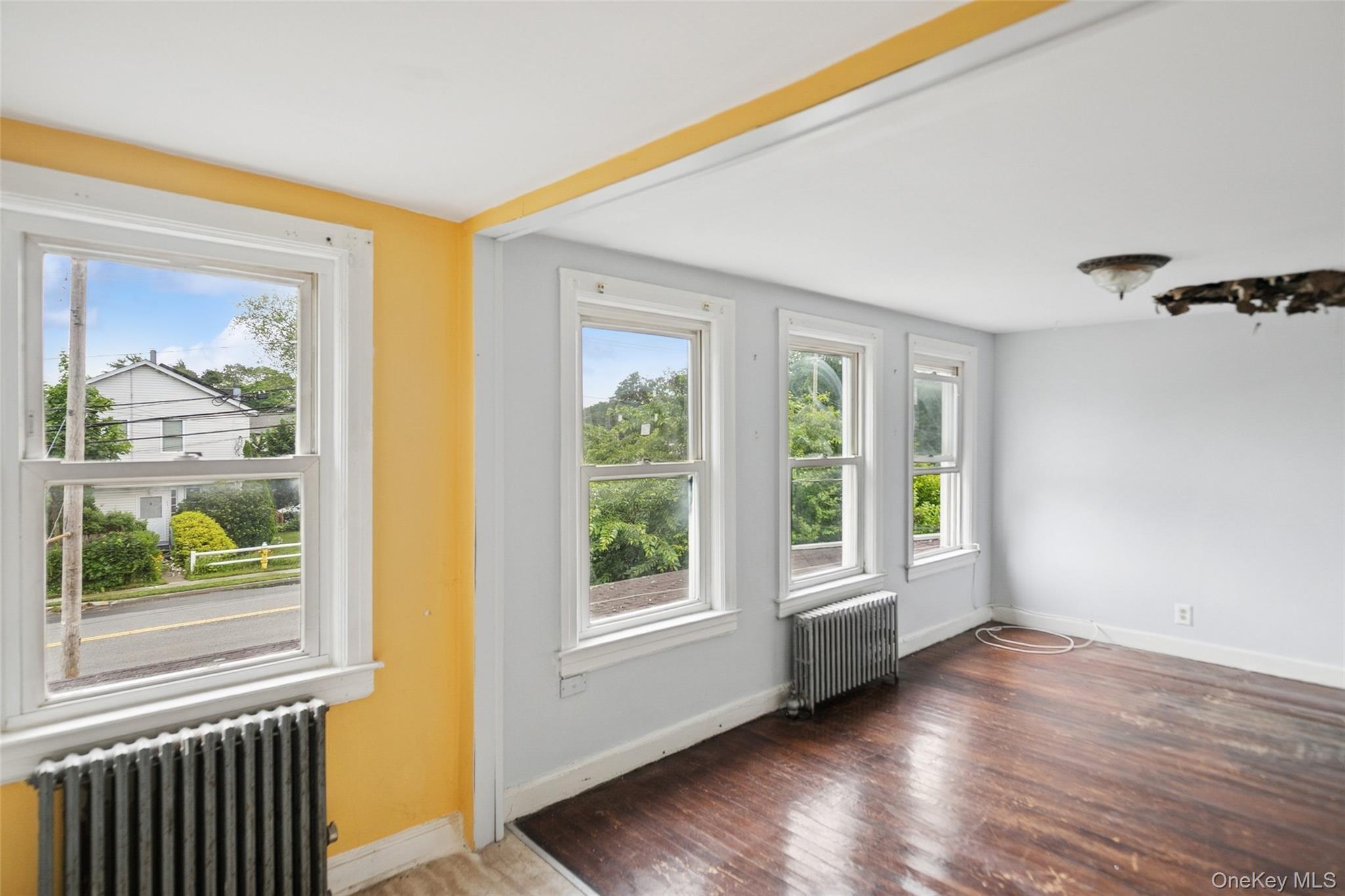 Single Family Little East Neck  Suffolk County, NY 11704, MLS-903001-18