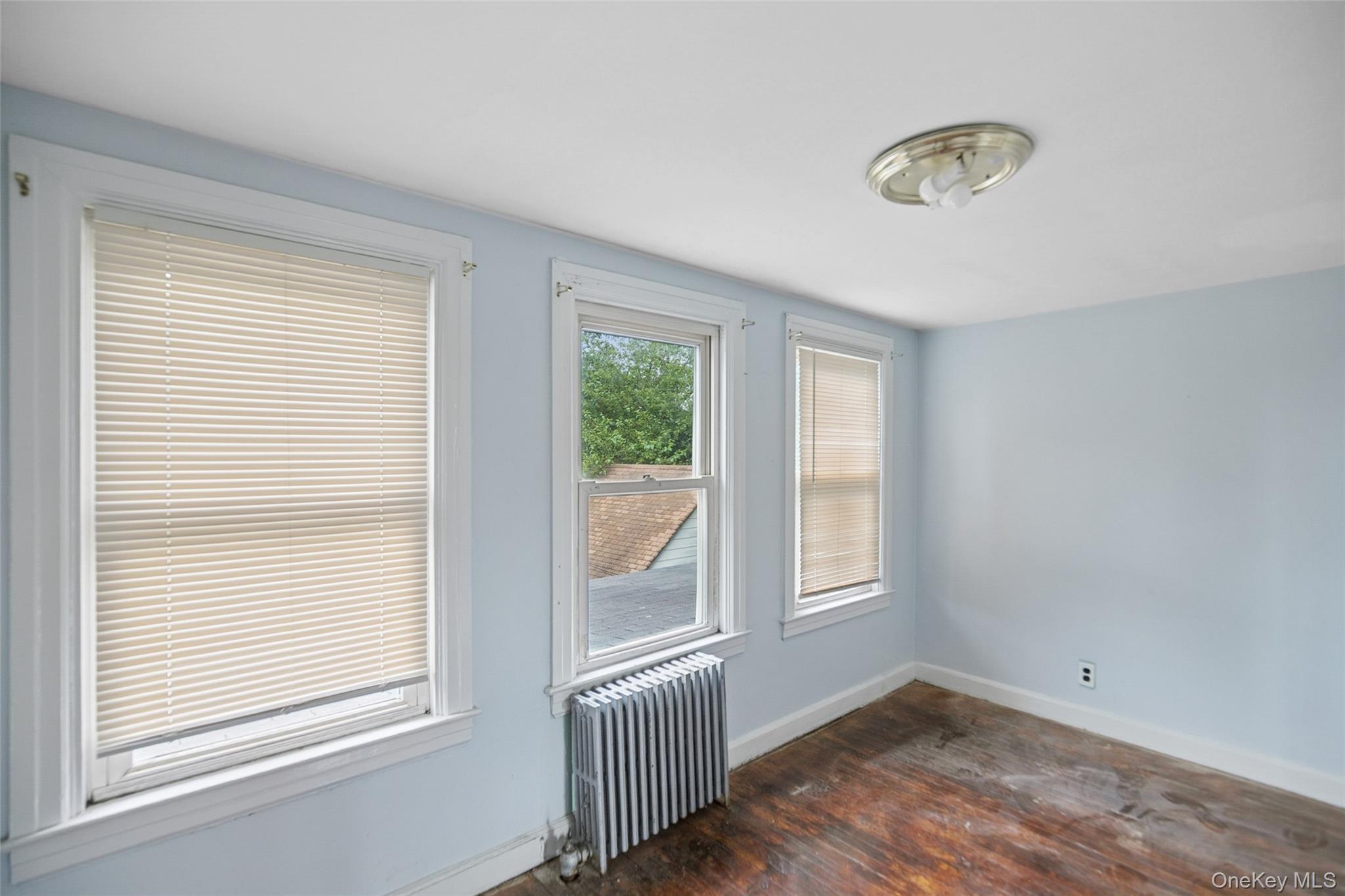 Single Family Little East Neck  Suffolk County, NY 11704, MLS-903001-21