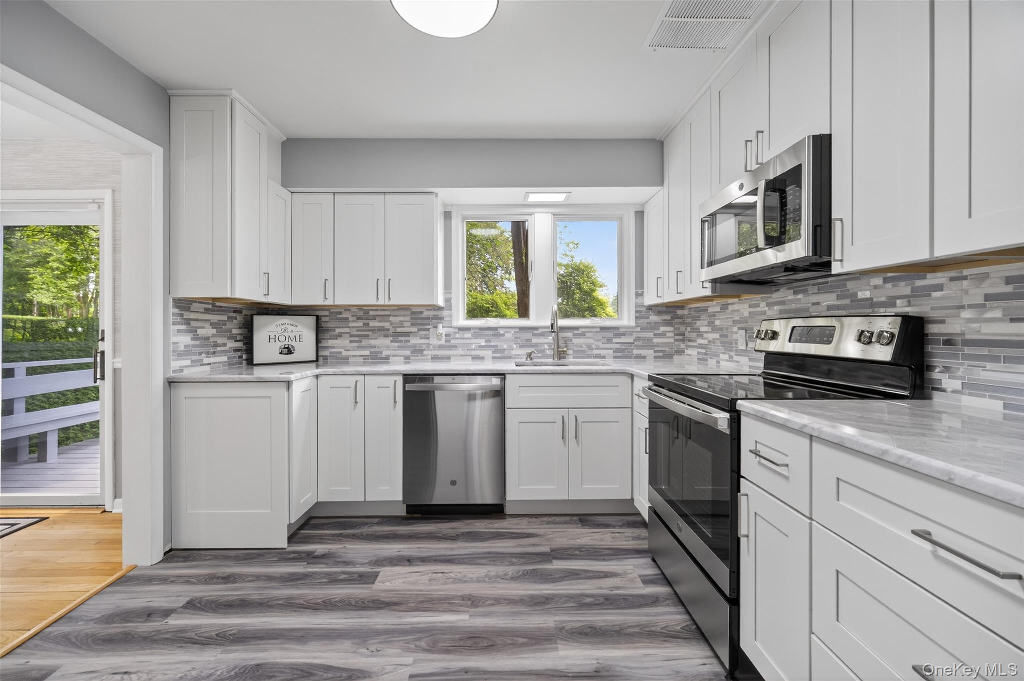 Single Family Old Farms Dutchess County, NY 12603, MLS-903002-13