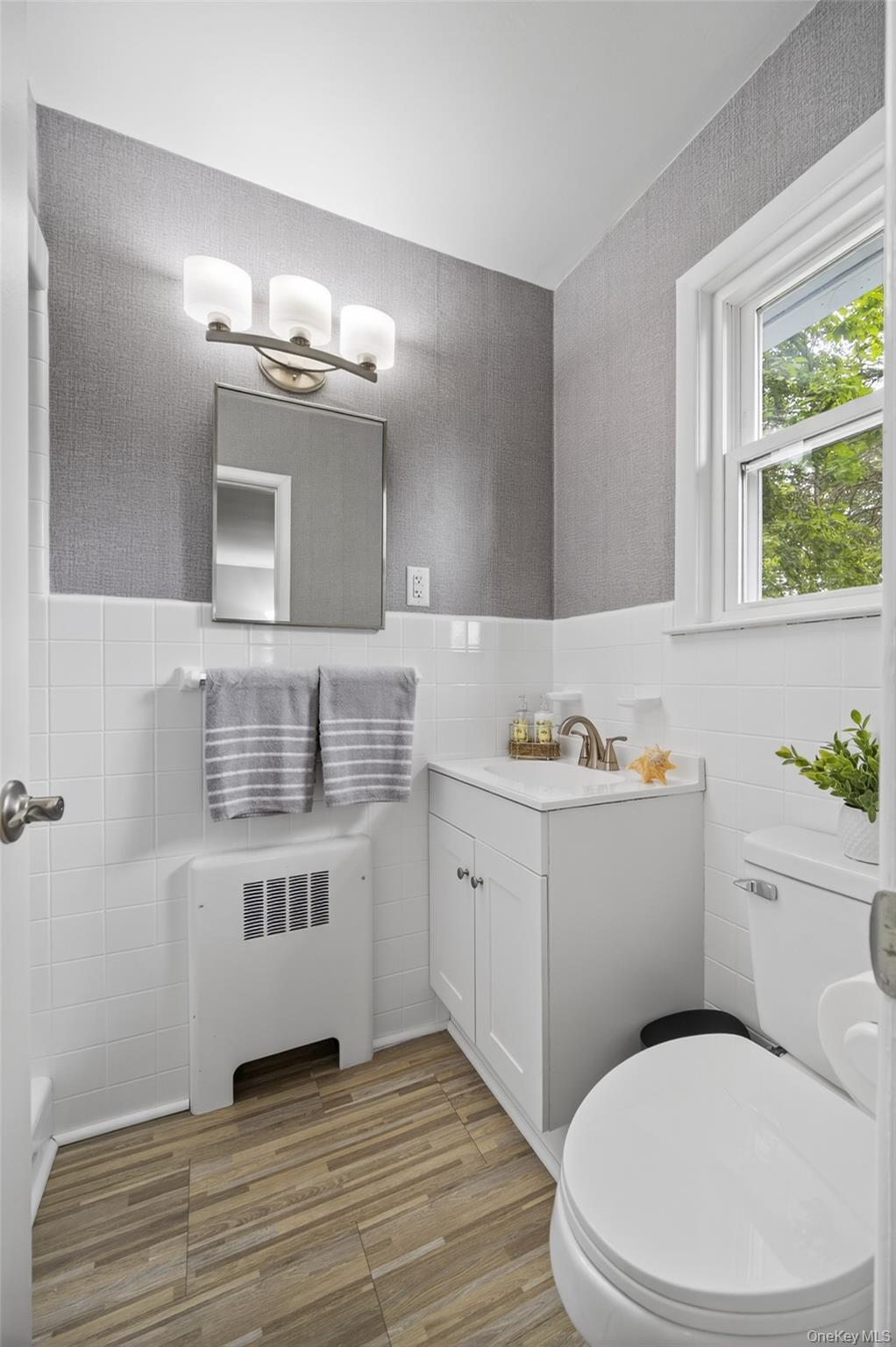 Single Family Old Farms Dutchess County, NY 12603, MLS-903002-21