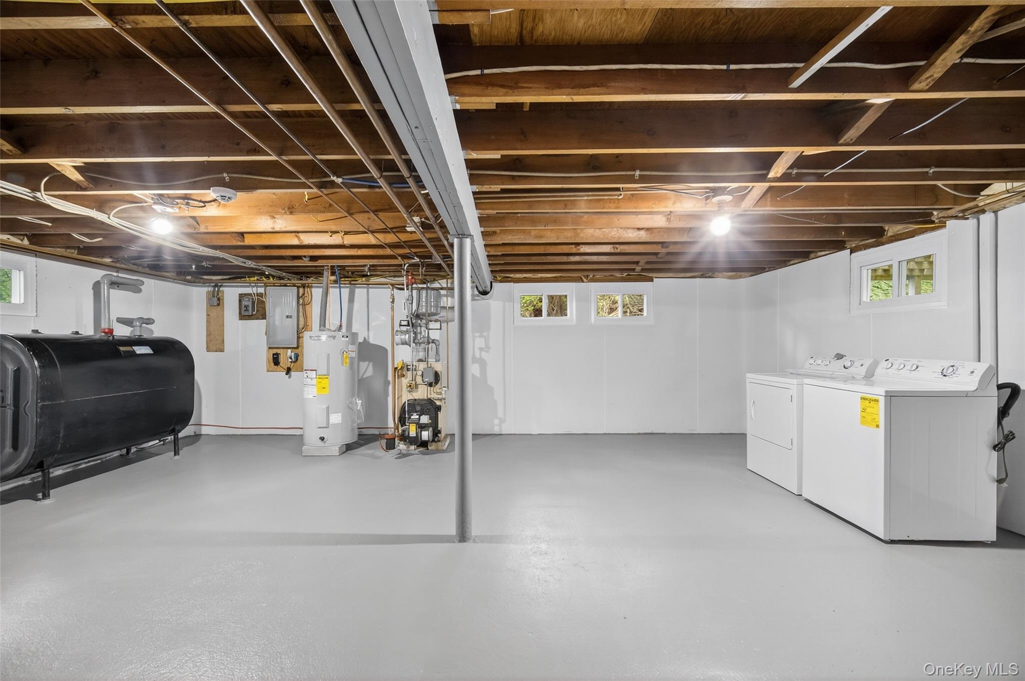 Single Family Old Farms Dutchess County, NY 12603, MLS-903002-24