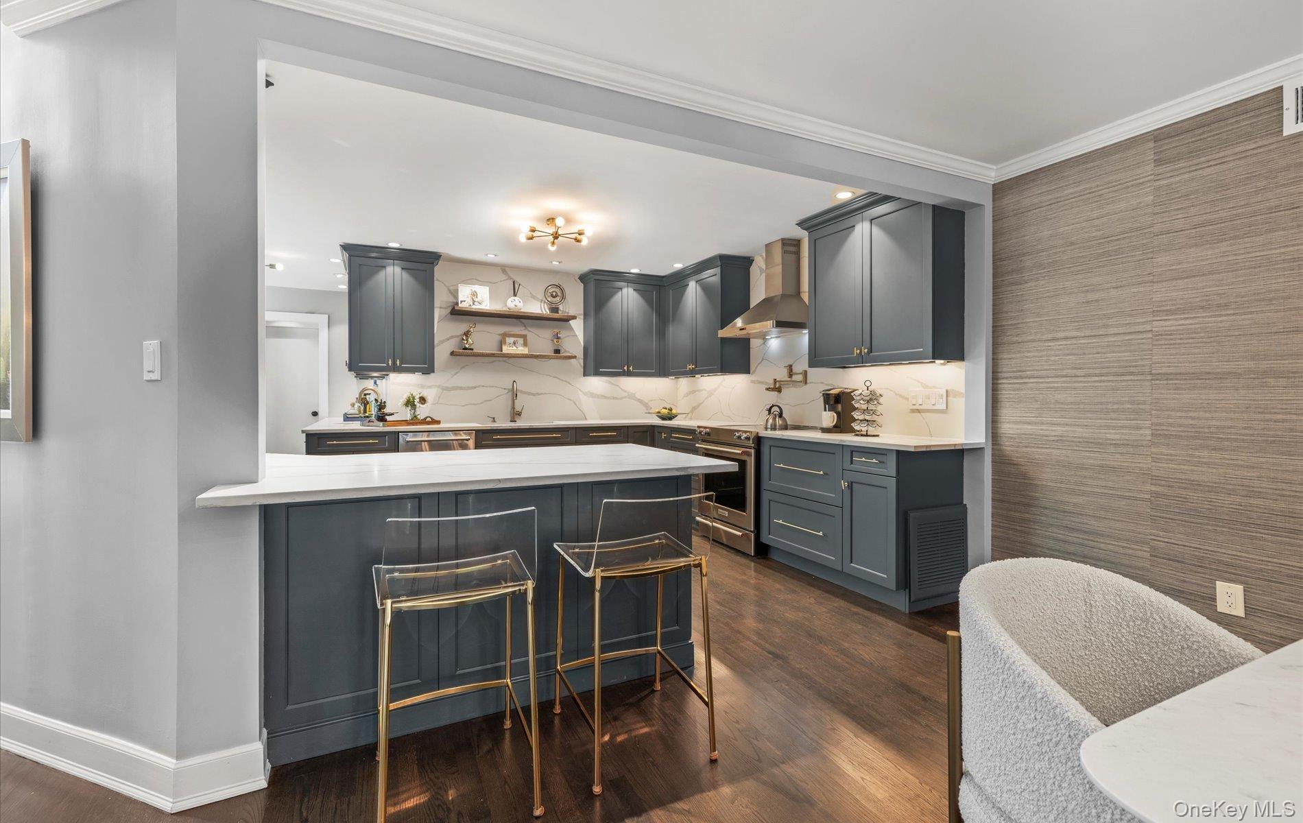 Condo Carriage House  Nassau County, NY 11753, MLS-903016-19