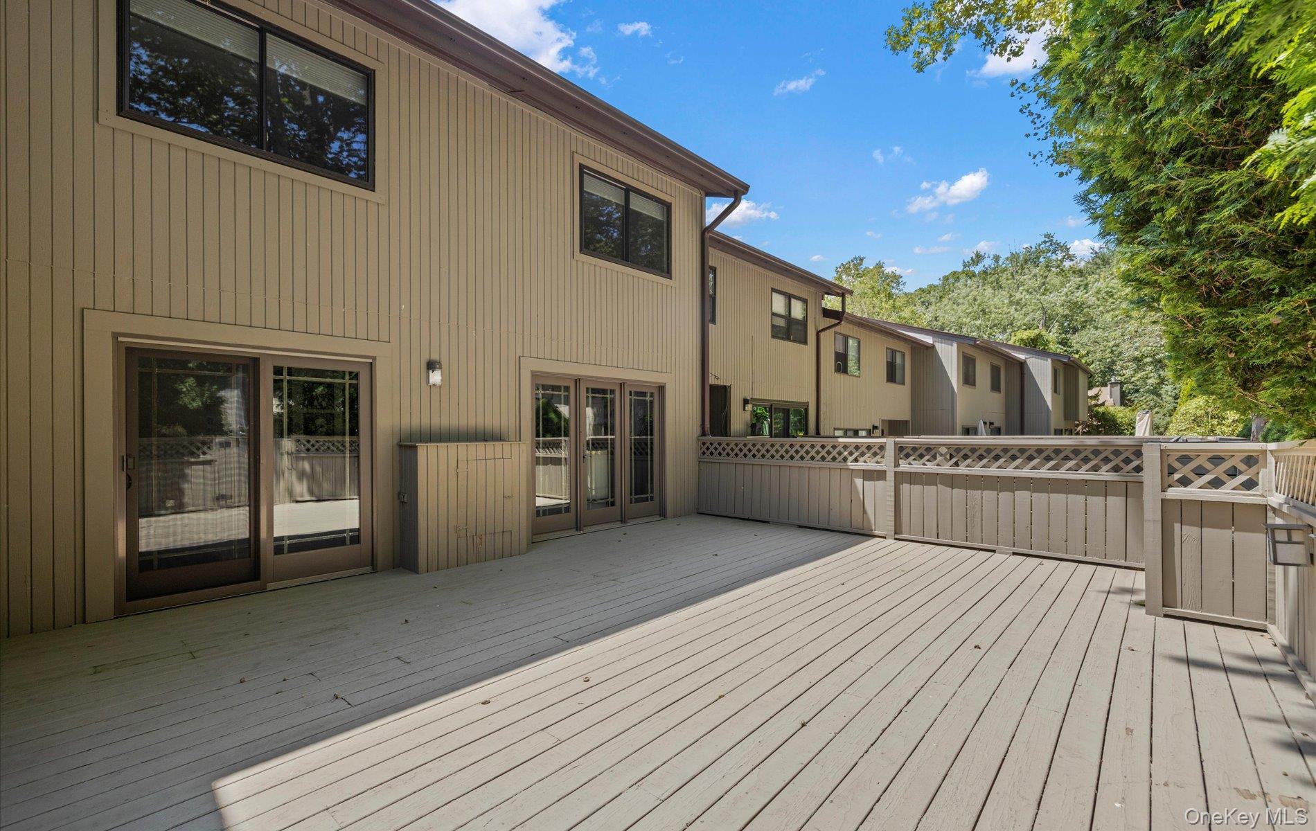 Condo Carriage House  Nassau County, NY 11753, MLS-903016-36