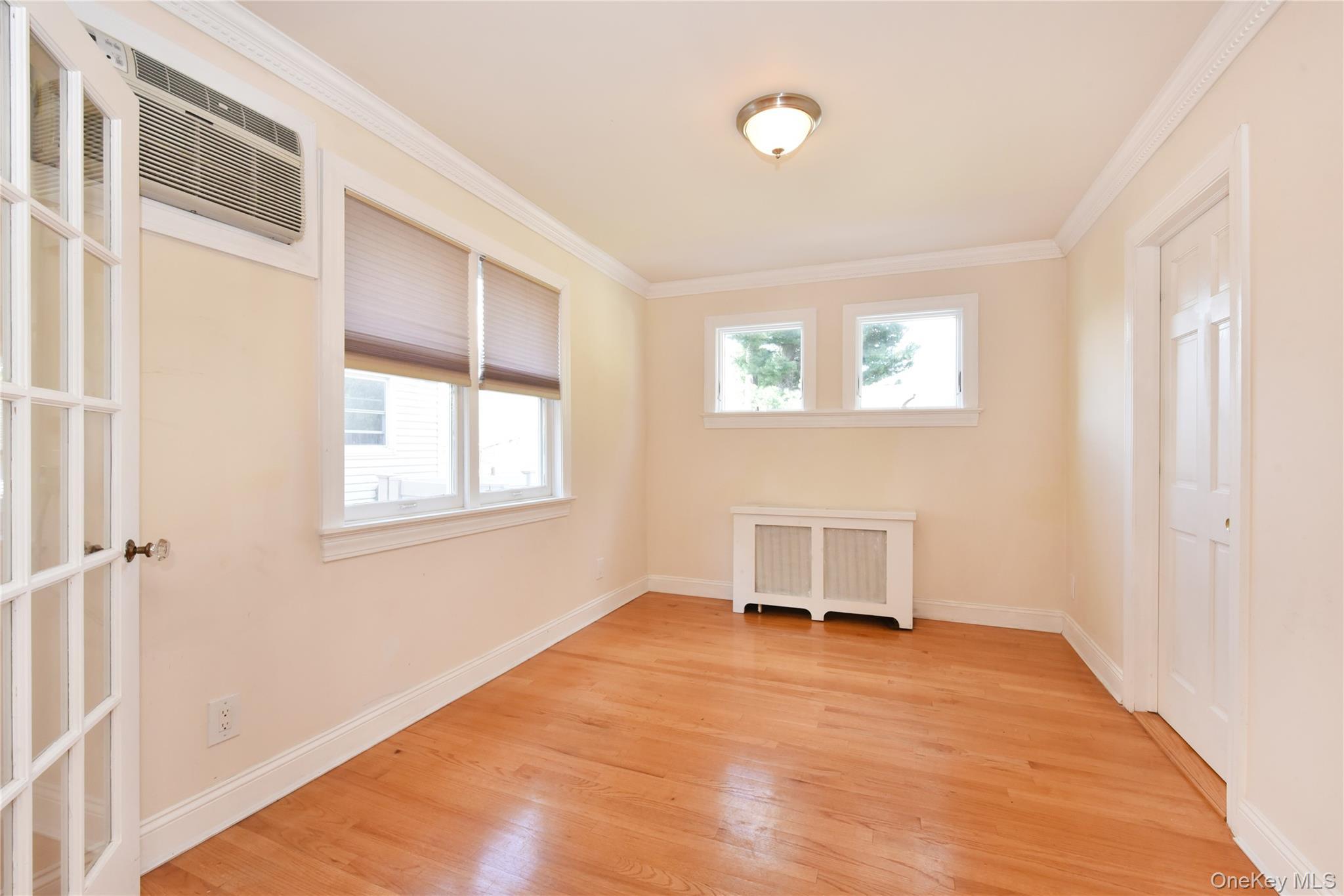 Single Family Baldwin  Nassau County, NY 11550, MLS-903019-11