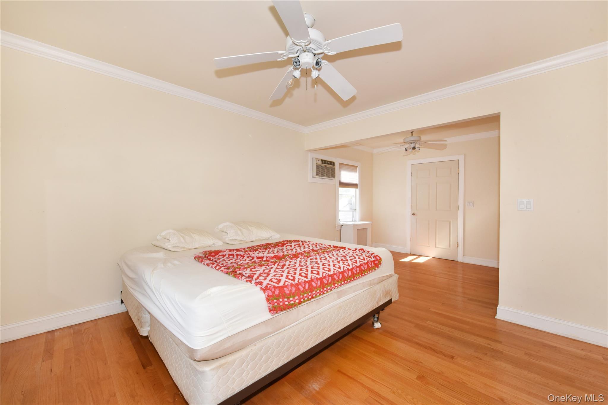 Single Family Baldwin  Nassau County, NY 11550, MLS-903019-17