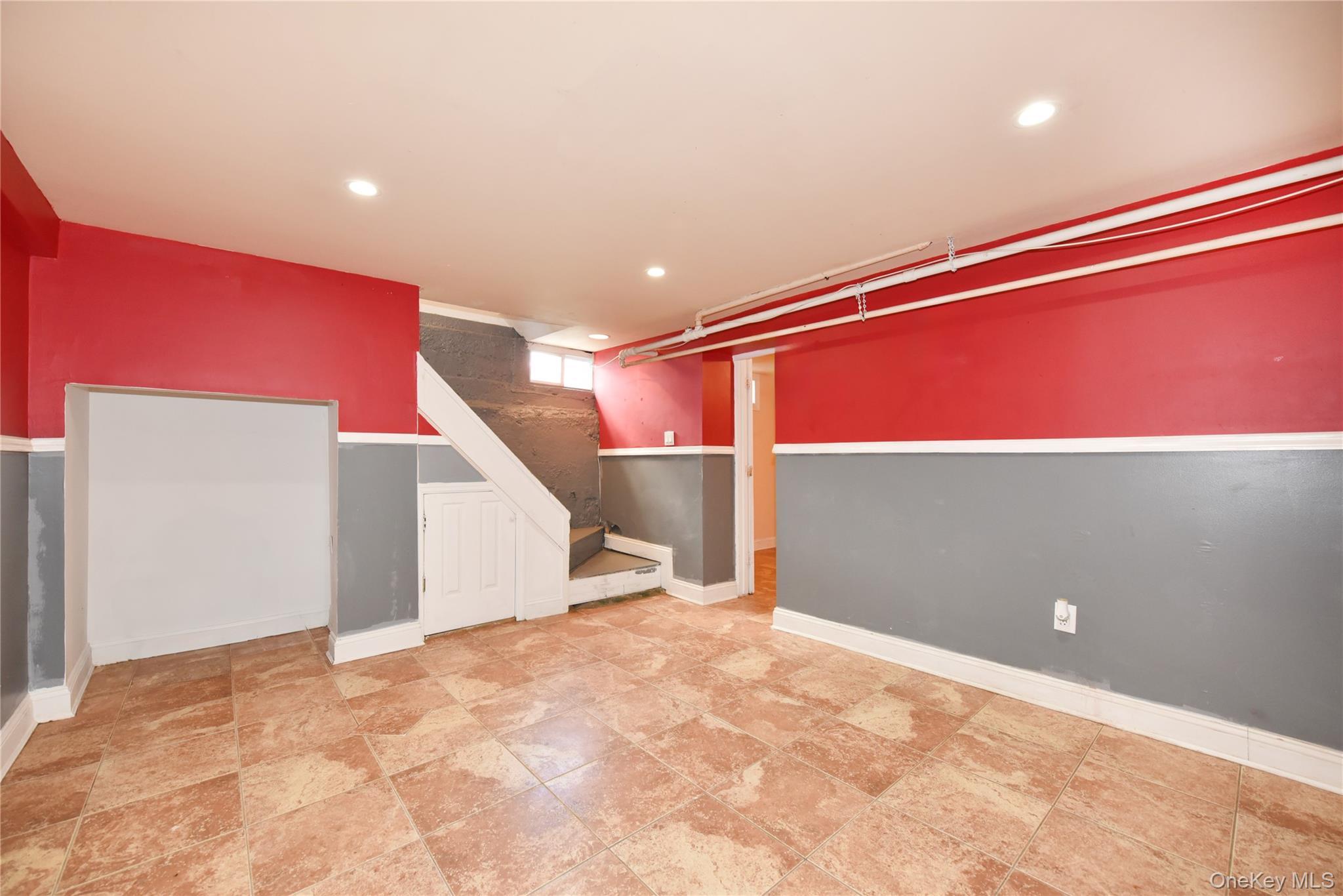 Single Family Baldwin  Nassau County, NY 11550, MLS-903019-25