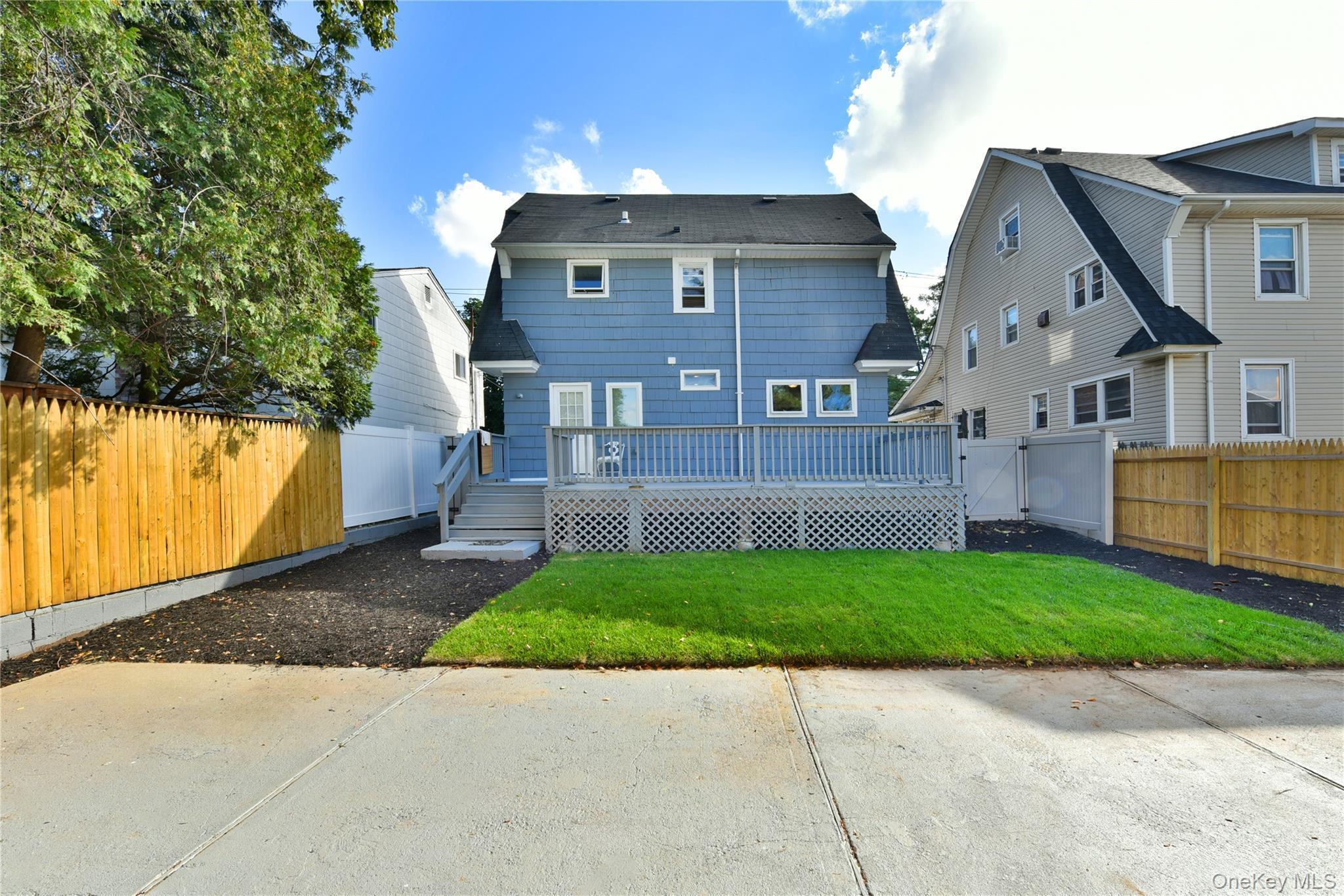 Single Family Baldwin  Nassau County, NY 11550, MLS-903019-36