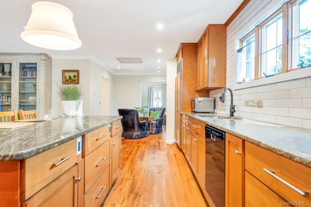 Single Family Mill  Suffolk County, NY 11977, MLS-903030-10