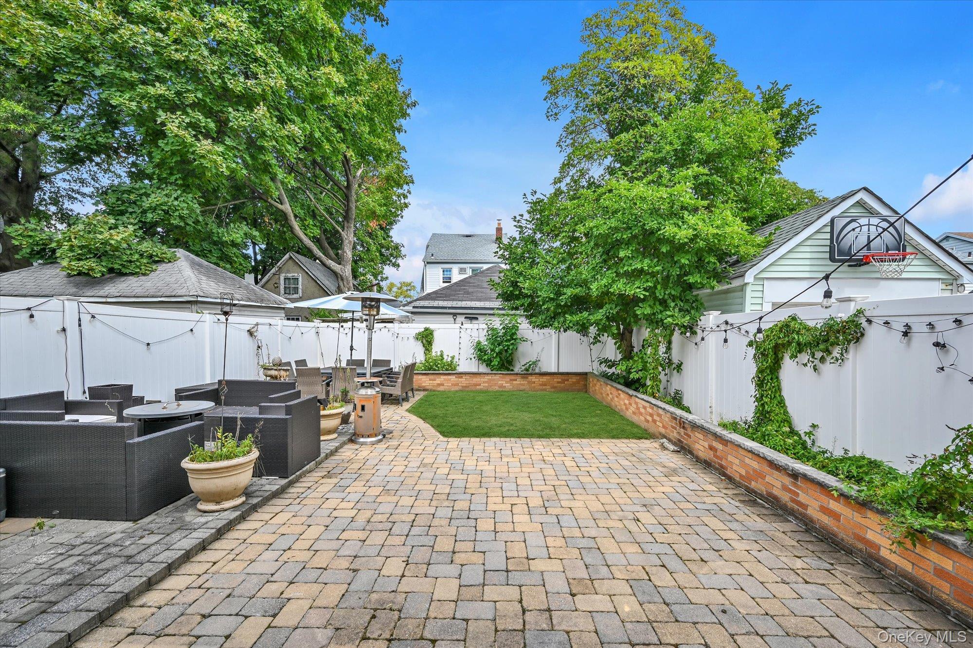 Single Family Edmore Queens, NY 11428, MLS-903055-21