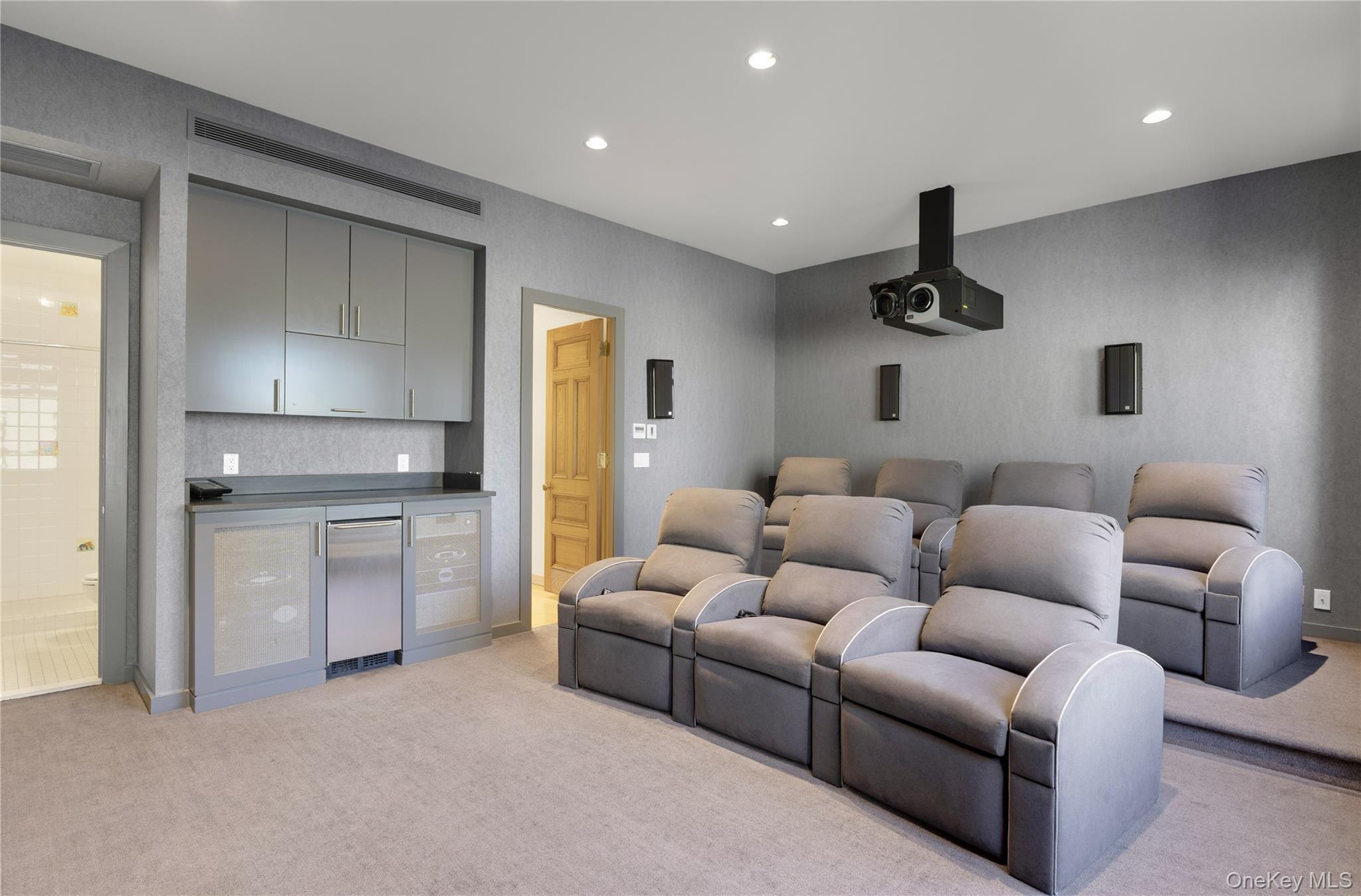 Single Family Central Manhattan, NY 10024, MLS-903059-19