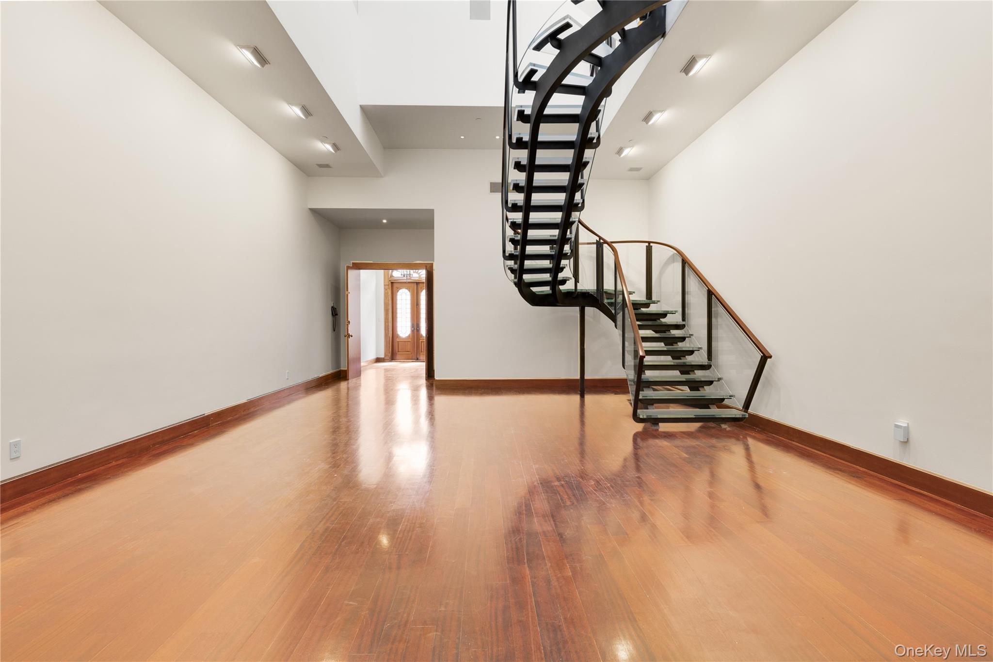 Single Family Central Manhattan, NY 10024, MLS-903059-24