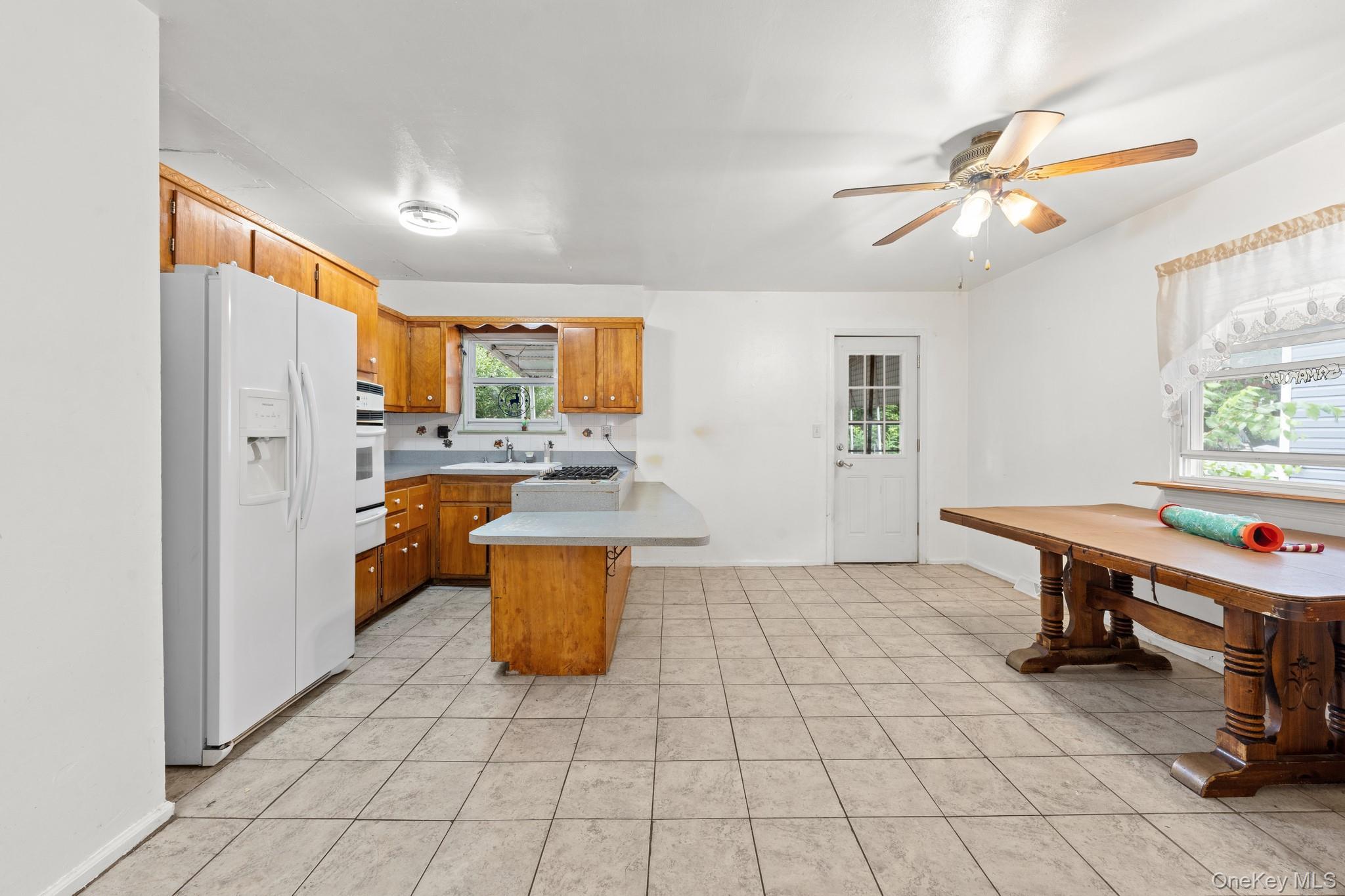 Single Family Stephens  Bronx, NY 10473, MLS-903075-8