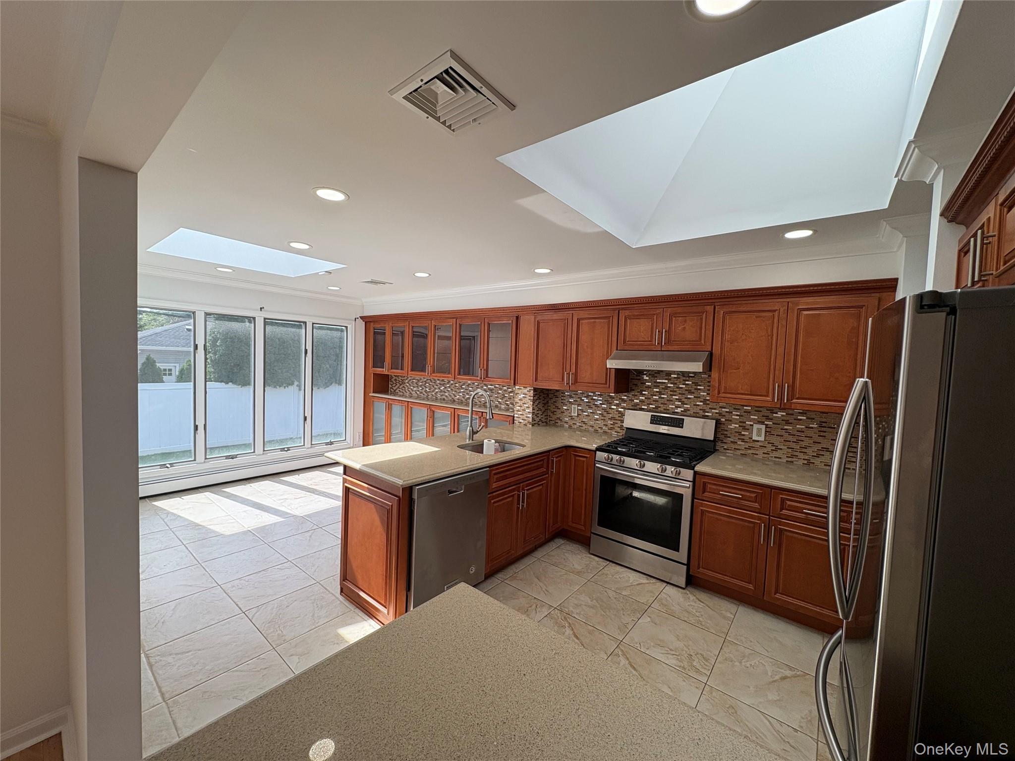 Single Family Morris  Nassau County, NY 11791, MLS-903106-7