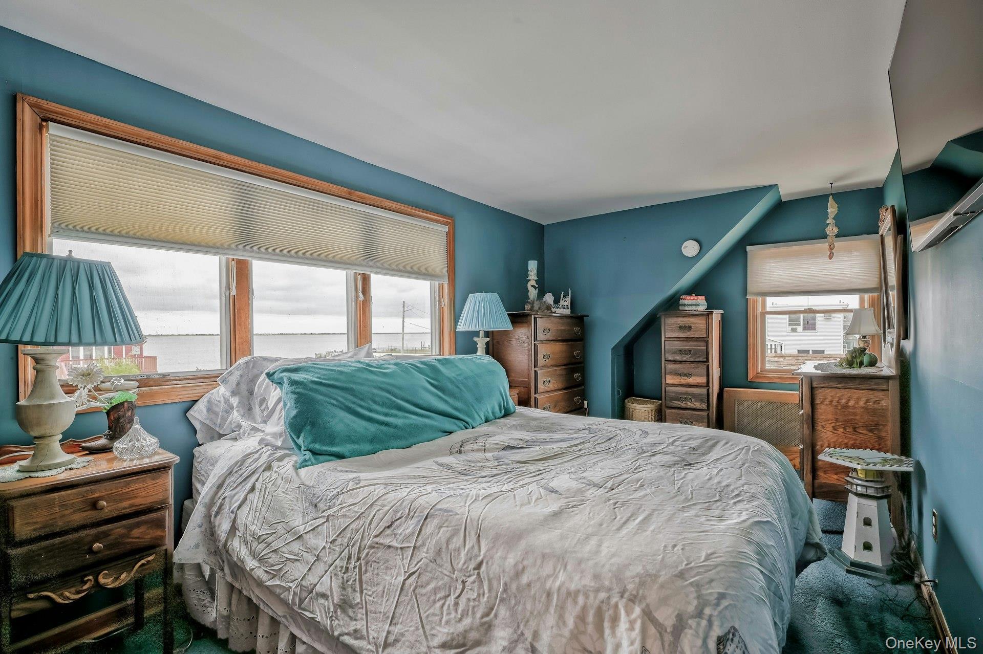 Single Family Bayview Suffolk County, NY 11757, MLS-903113-24