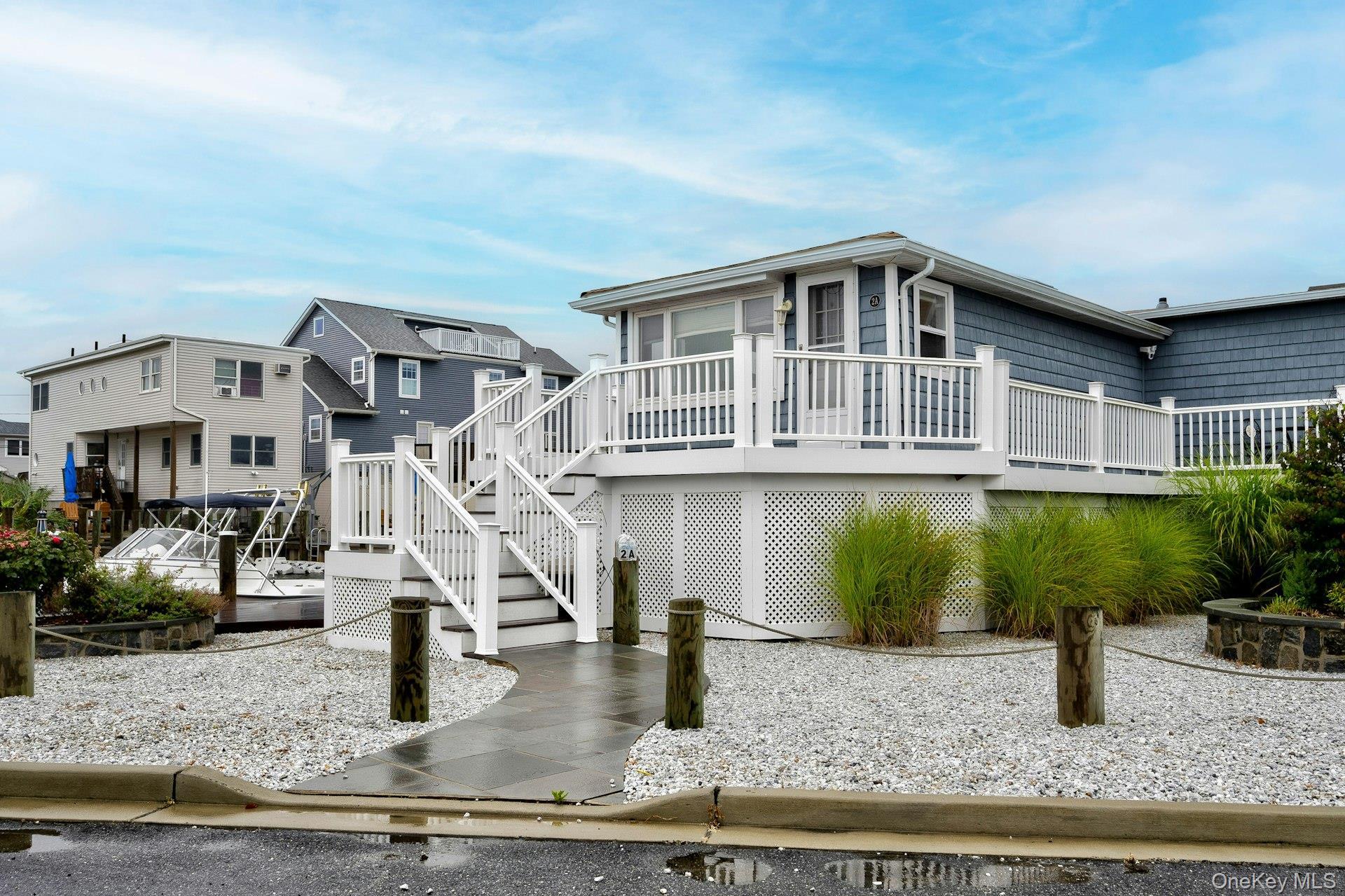 Single Family Bayview Suffolk County, NY 11757, MLS-903113-27