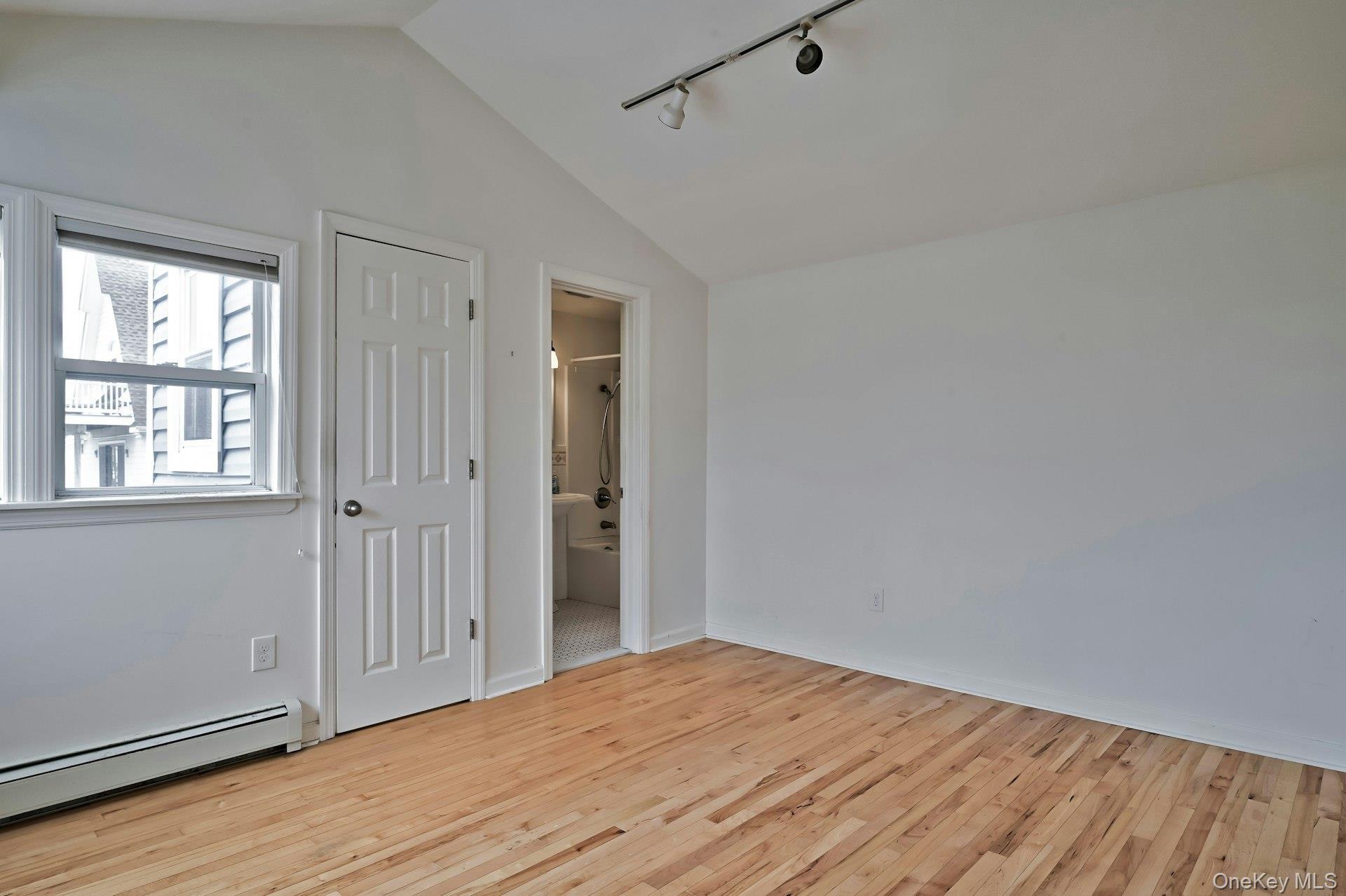 Single Family Bayview Suffolk County, NY 11757, MLS-903113-35