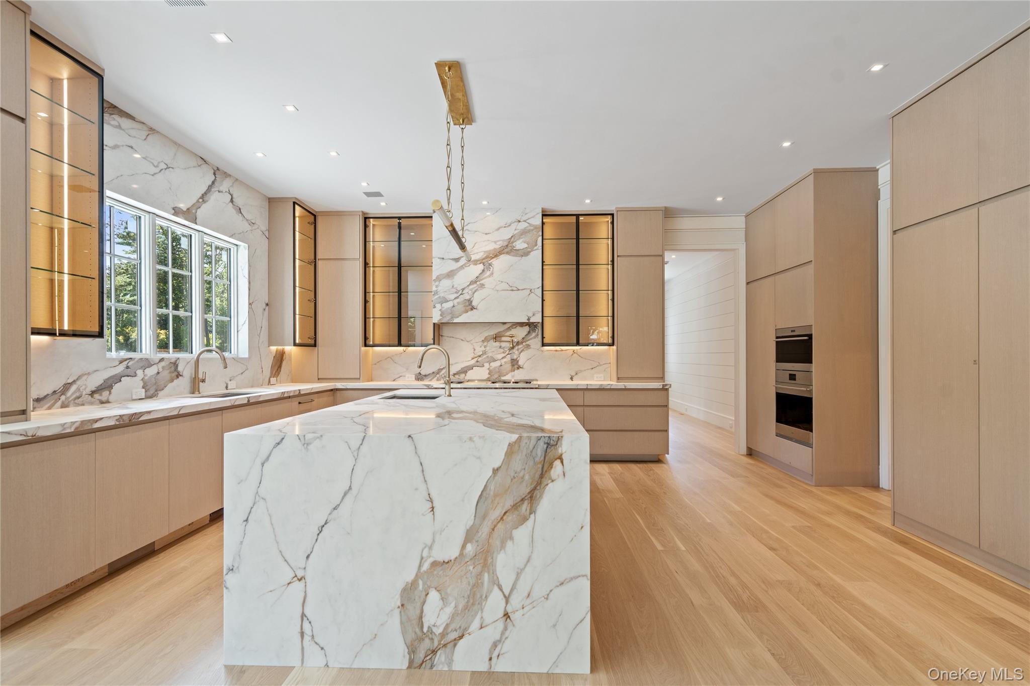 Single Family Dogwood Nassau County, NY 11545, MLS-903116-16