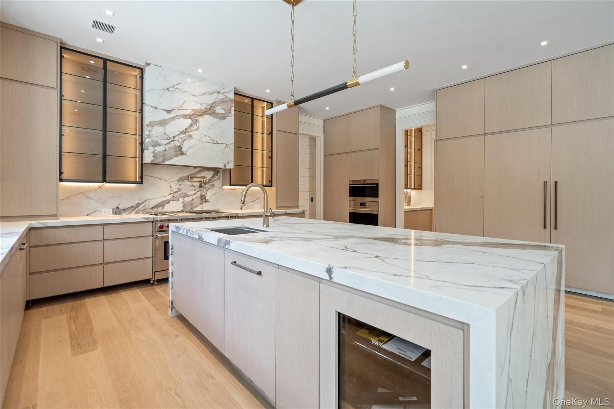 Single Family Dogwood Nassau County, NY 11545, MLS-903116-17