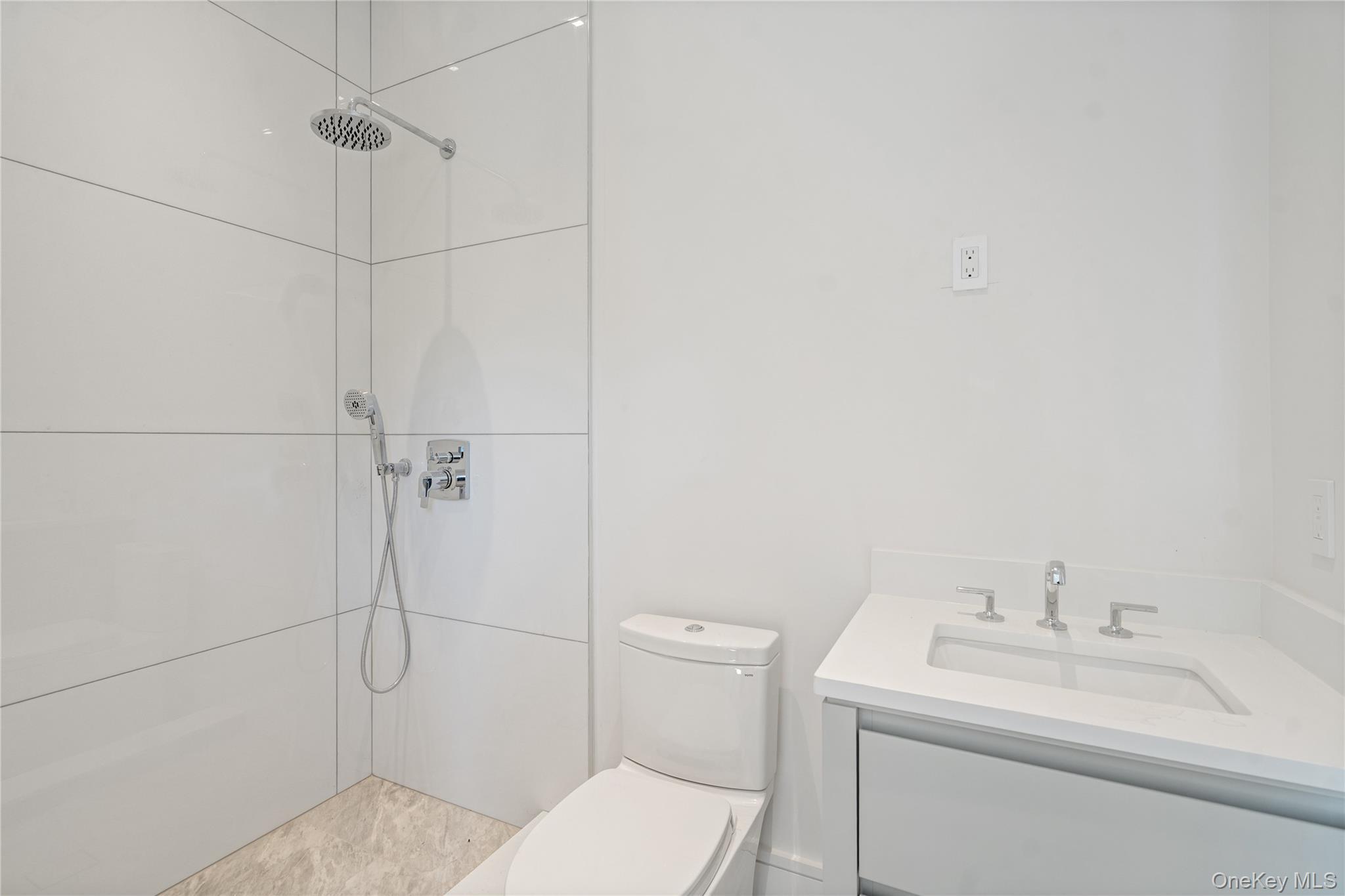 Single Family Dogwood Nassau County, NY 11545, MLS-903116-40