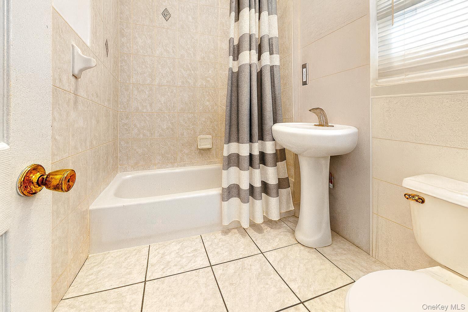 Single Family Lakewood  Queens, NY 11435, MLS-903119-8