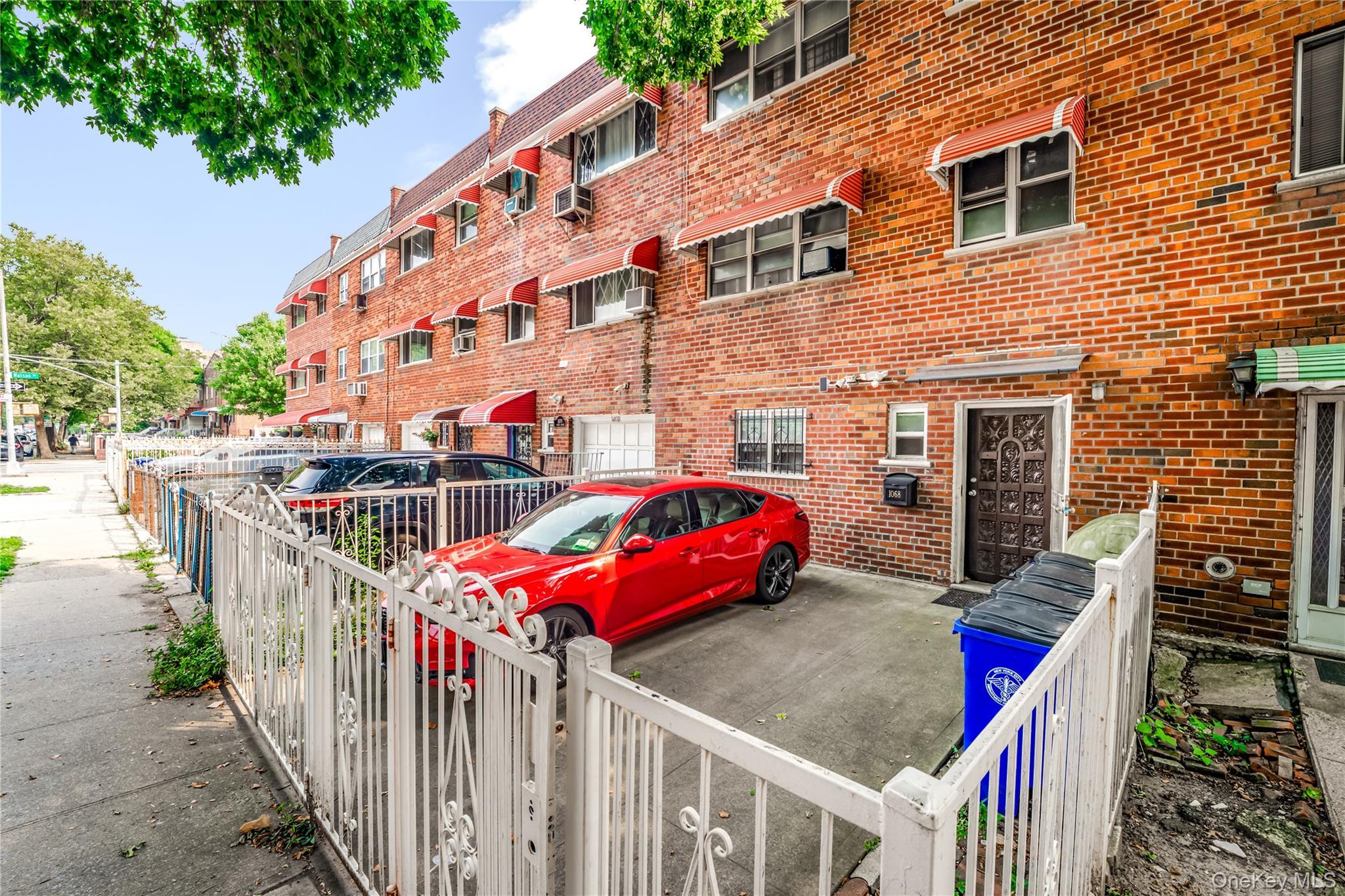 Single Family Pugsley  Bronx, NY 10472, MLS-903127-3