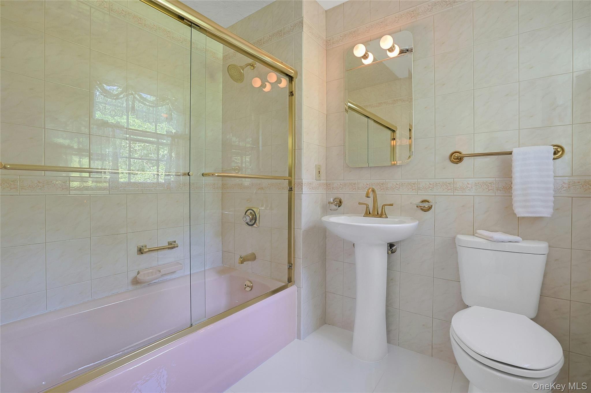 Single Family Creighton  Westchester County, NY 10510, MLS-903177-16