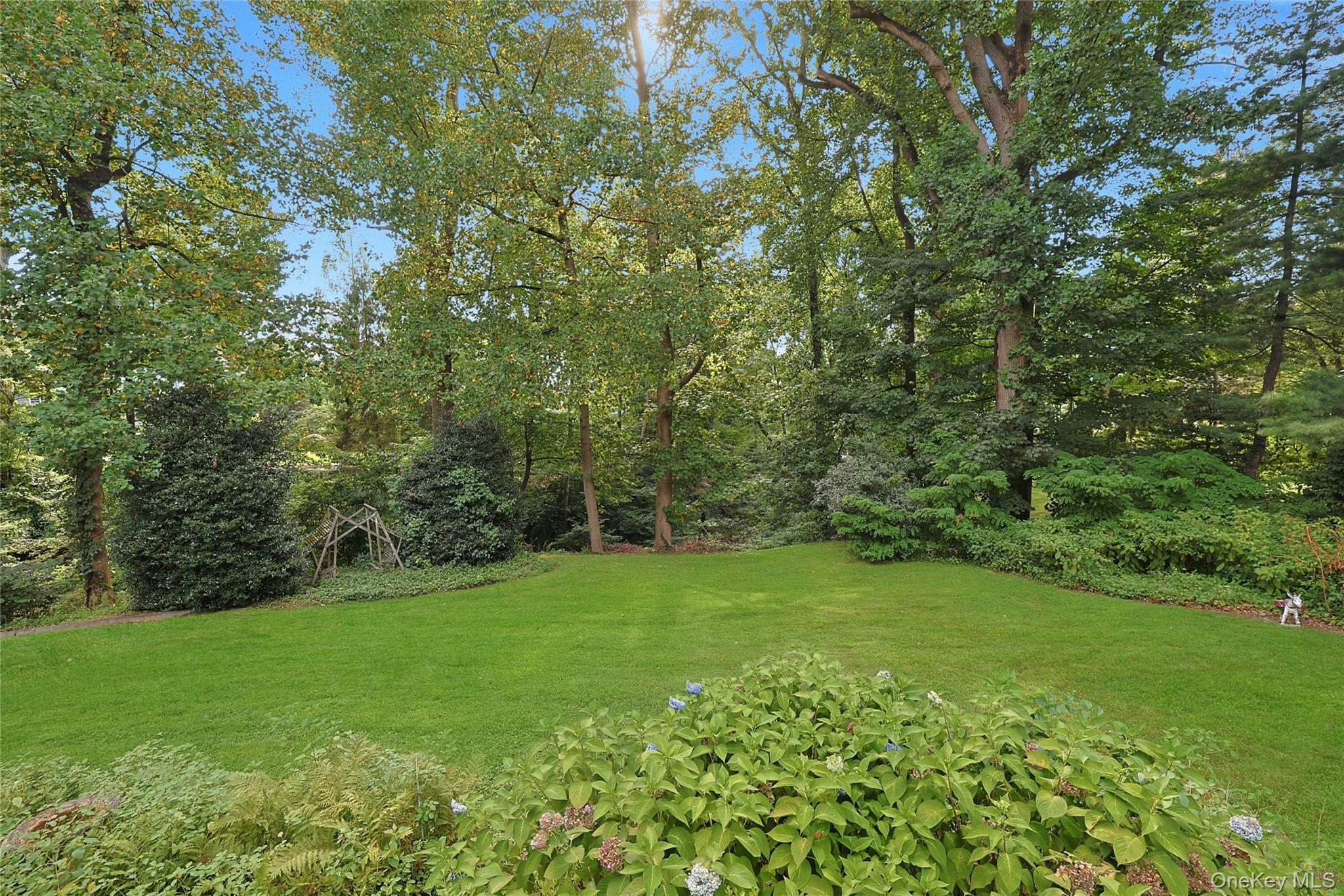 Single Family Creighton  Westchester County, NY 10510, MLS-903177-22