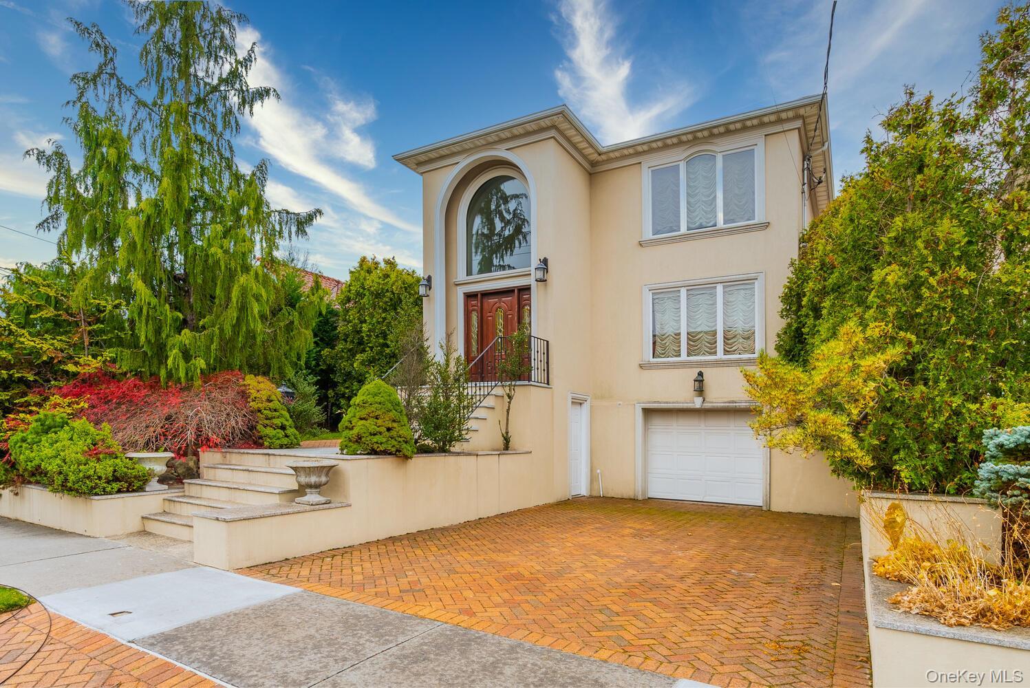 Single Family 11th Queens, NY 11357, MLS-903193-2