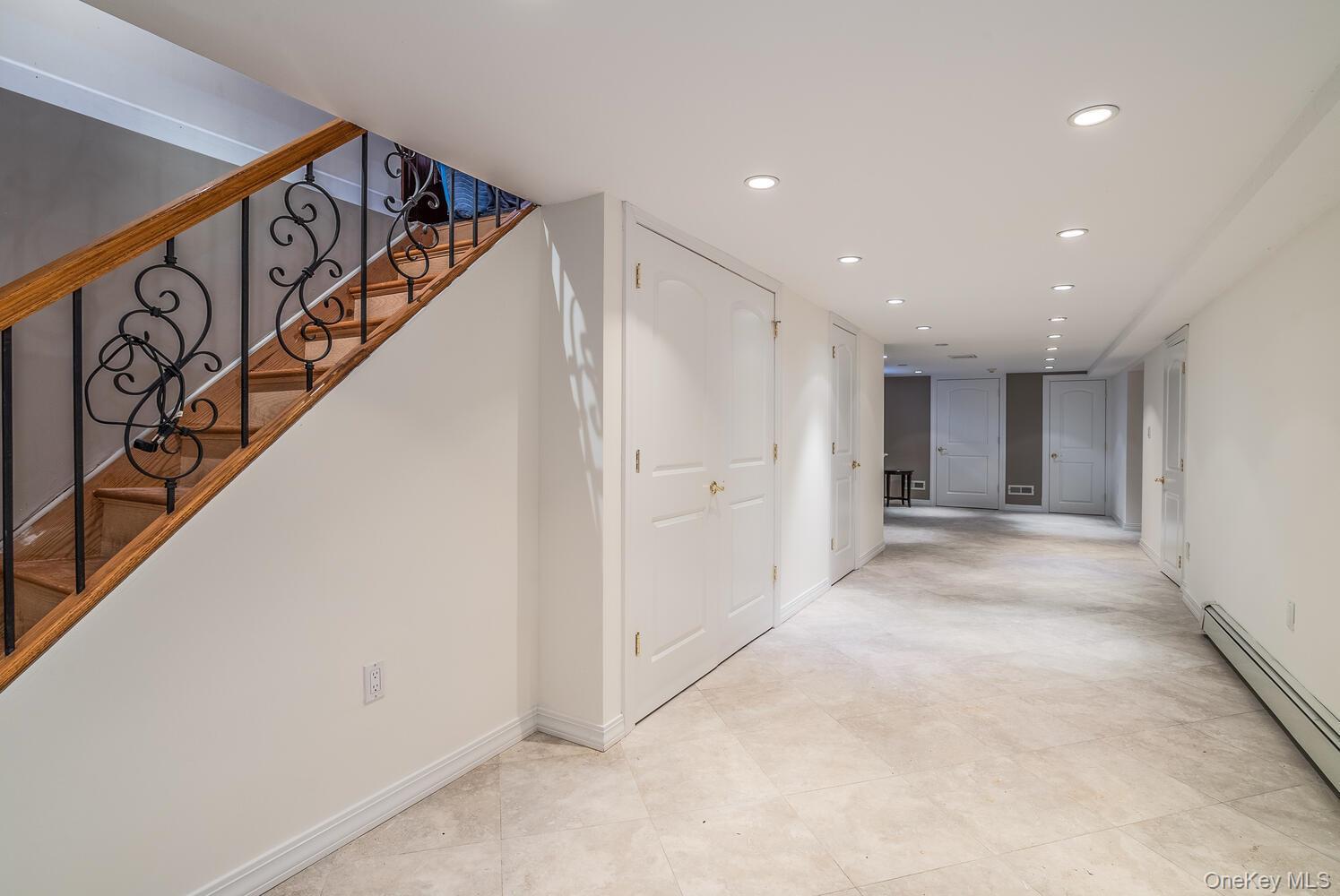 Single Family 11th Queens, NY 11357, MLS-903193-20