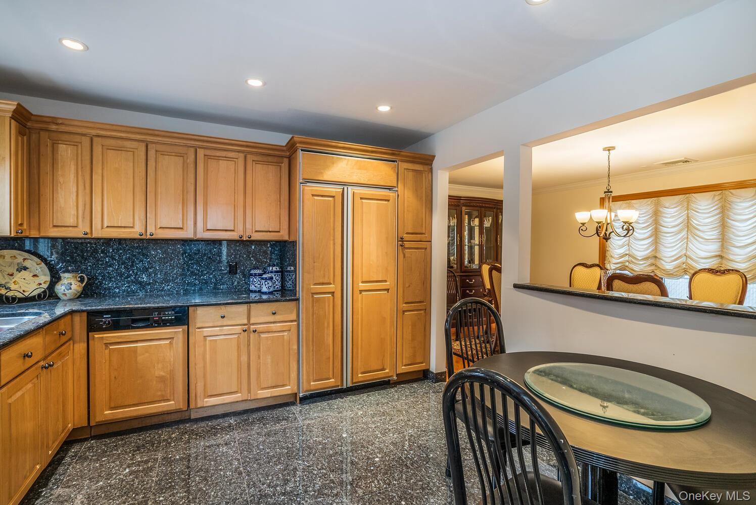 Single Family 11th Queens, NY 11357, MLS-903193-36