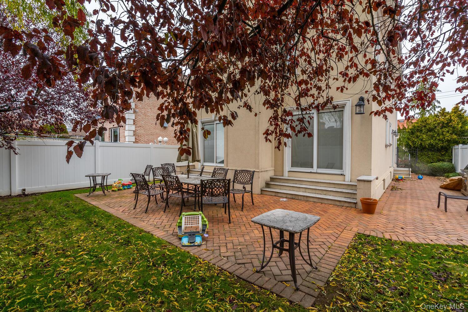 Single Family 11th Queens, NY 11357, MLS-903193-6