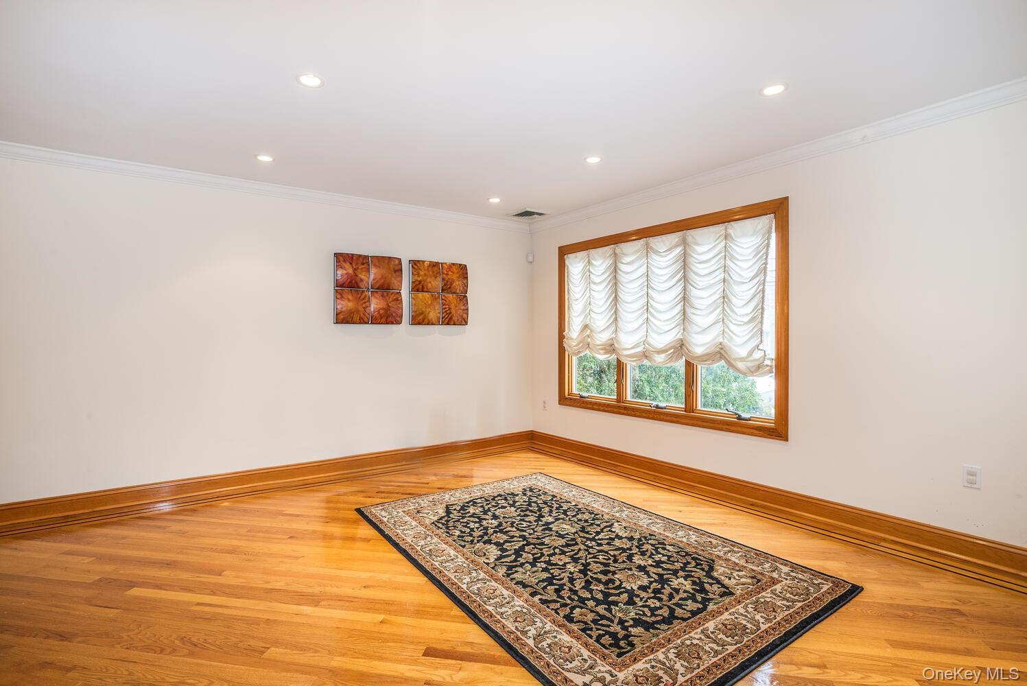 Single Family 11th Queens, NY 11357, MLS-903193-8