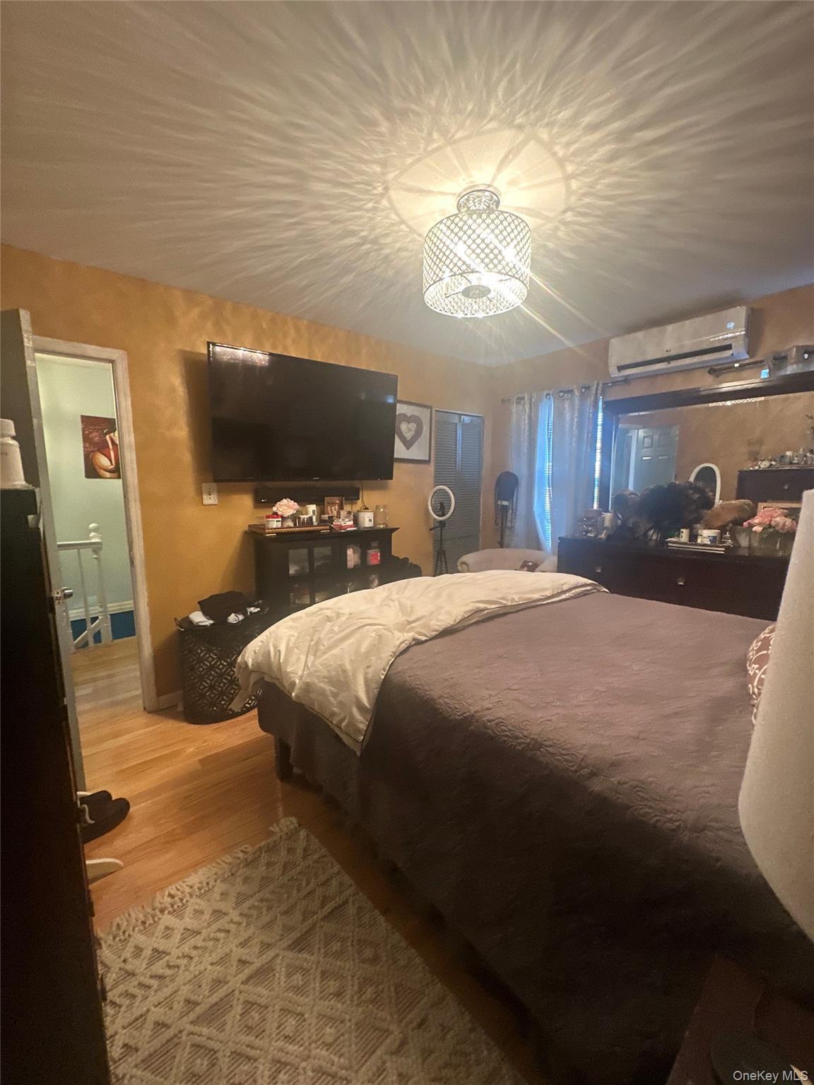 Single Family 203 Street Queens, NY 11412, MLS-903205-25