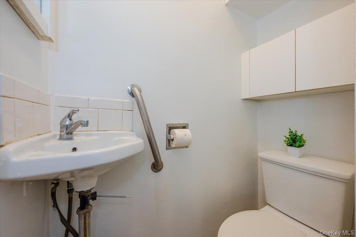 Single Family Morgan  Bronx, NY 10469, MLS-903233-13