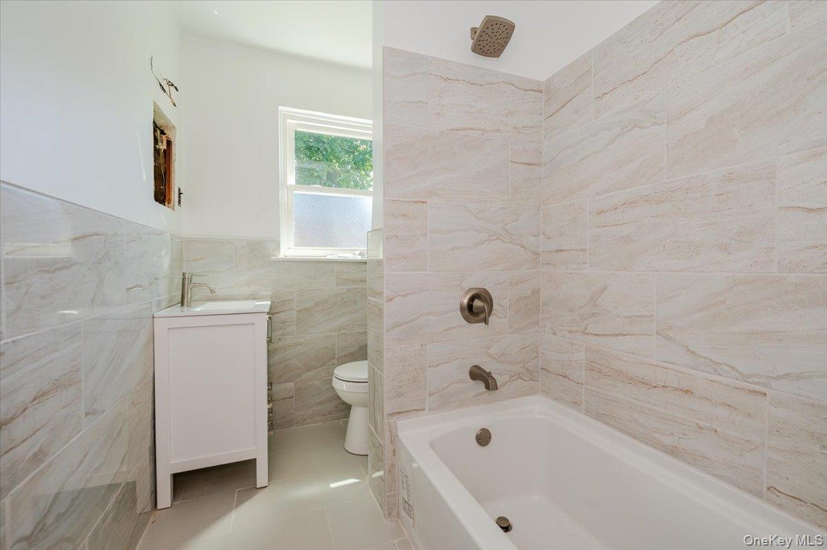 Single Family Morgan  Bronx, NY 10469, MLS-903233-19