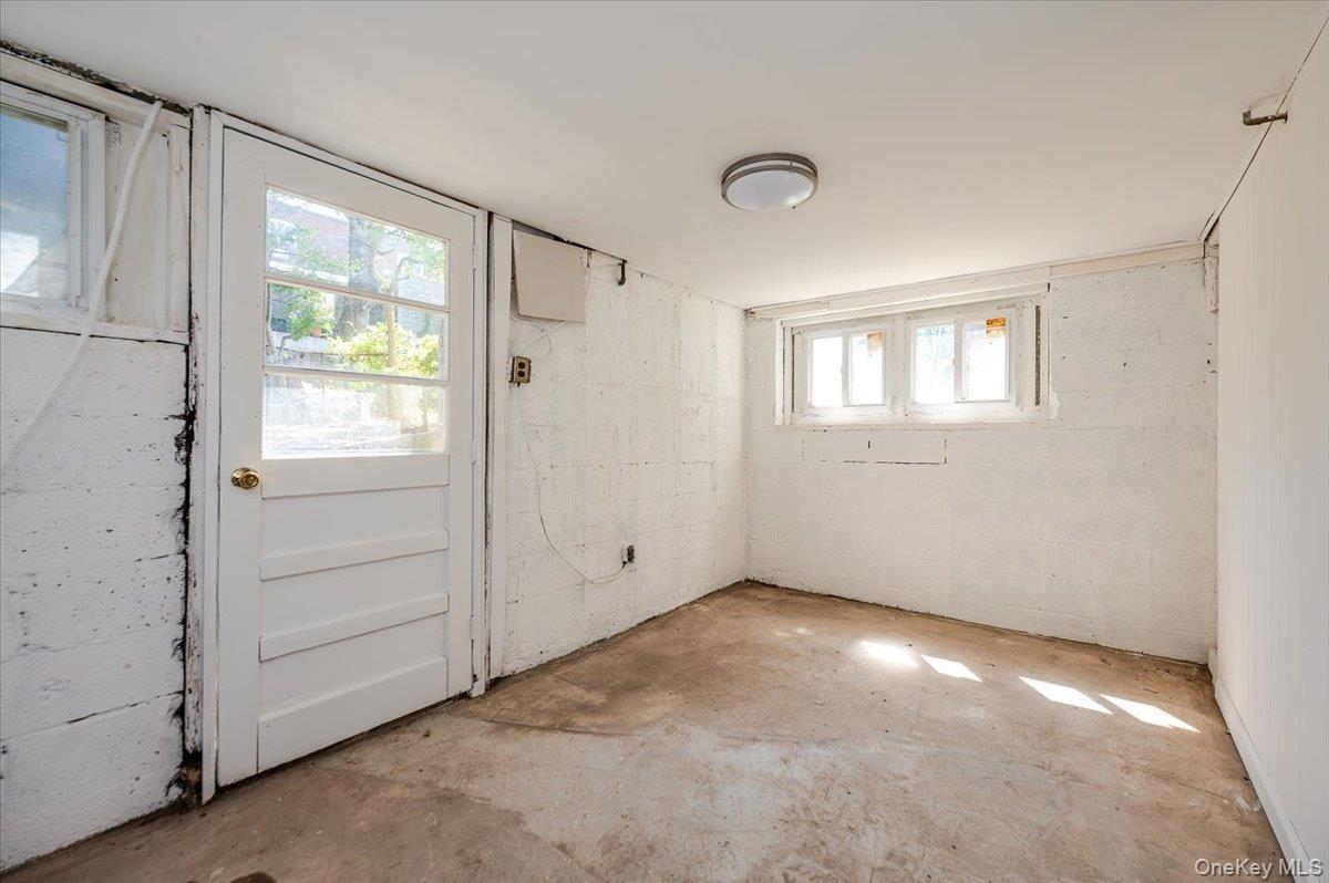 Single Family Morgan  Bronx, NY 10469, MLS-903233-20
