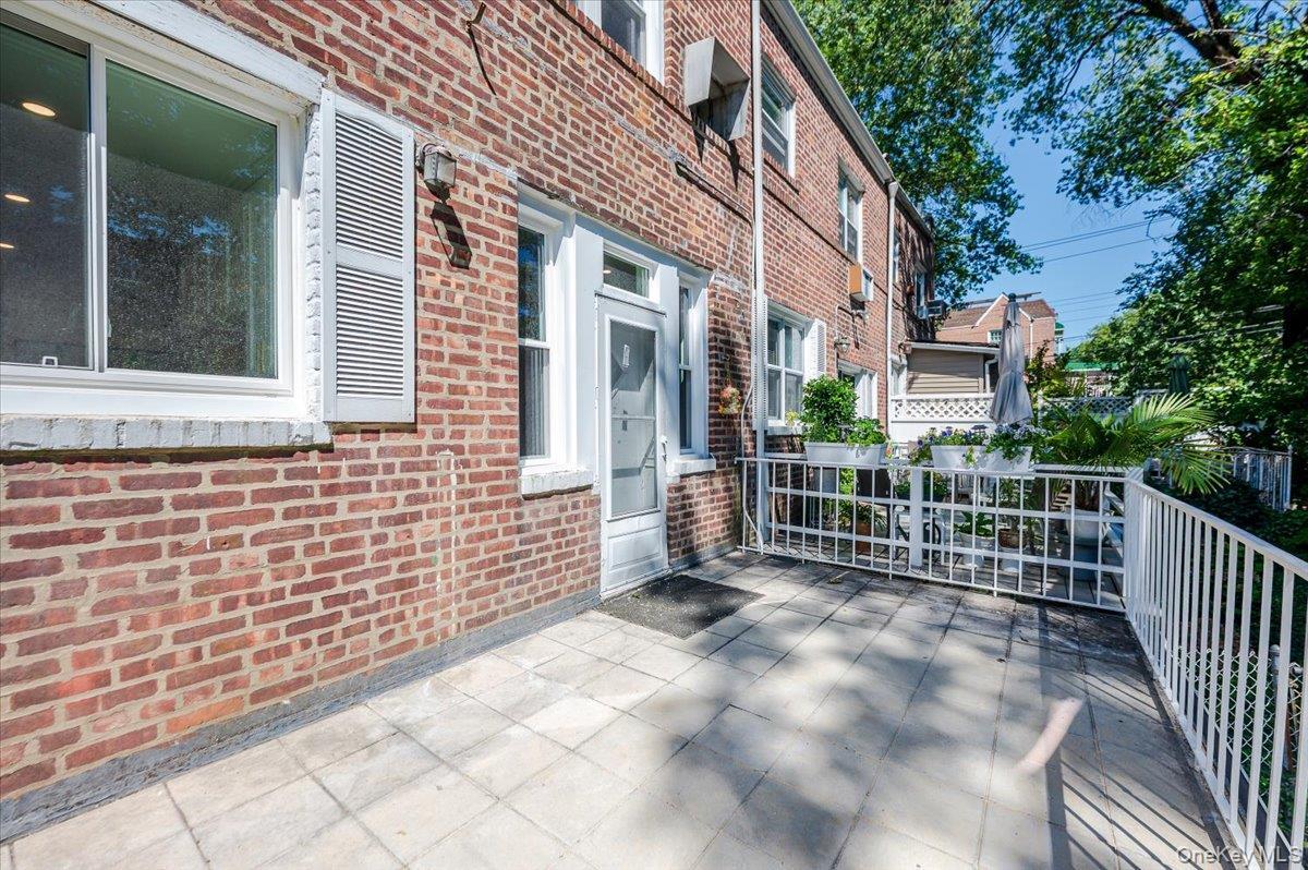 Single Family Morgan  Bronx, NY 10469, MLS-903233-27