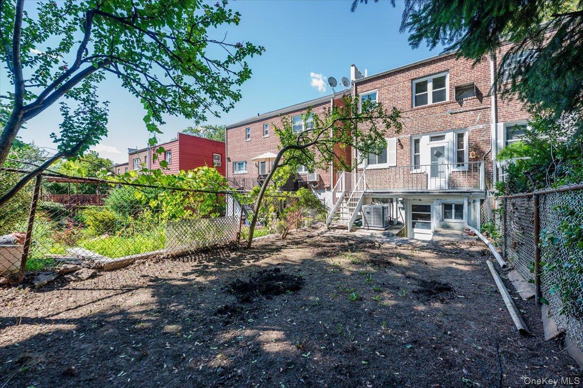 Single Family Morgan  Bronx, NY 10469, MLS-903233-29