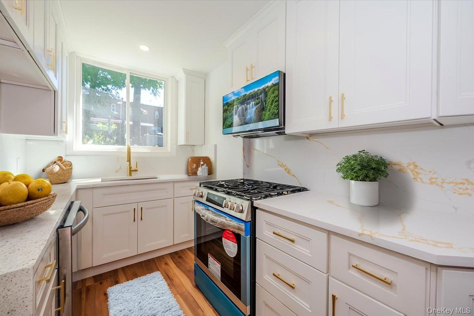 Single Family Morgan  Bronx, NY 10469, MLS-903233-9
