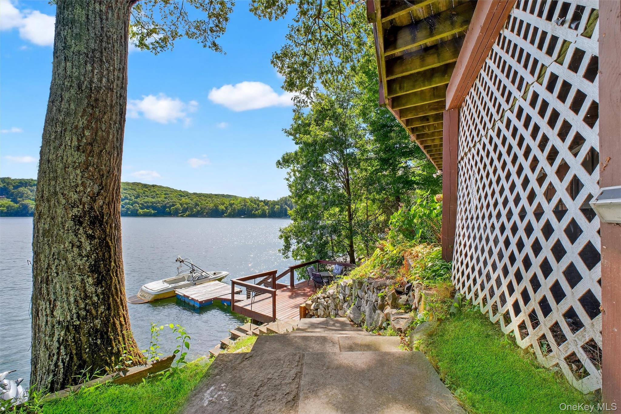 Single Family Lakeview Dr Dutchess County, NY 12531, MLS-903260-27