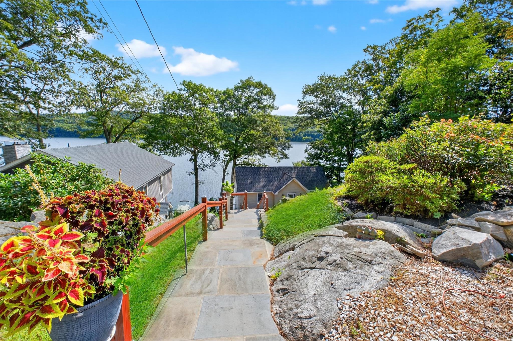 Single Family Lakeview Dr Dutchess County, NY 12531, MLS-903260-3