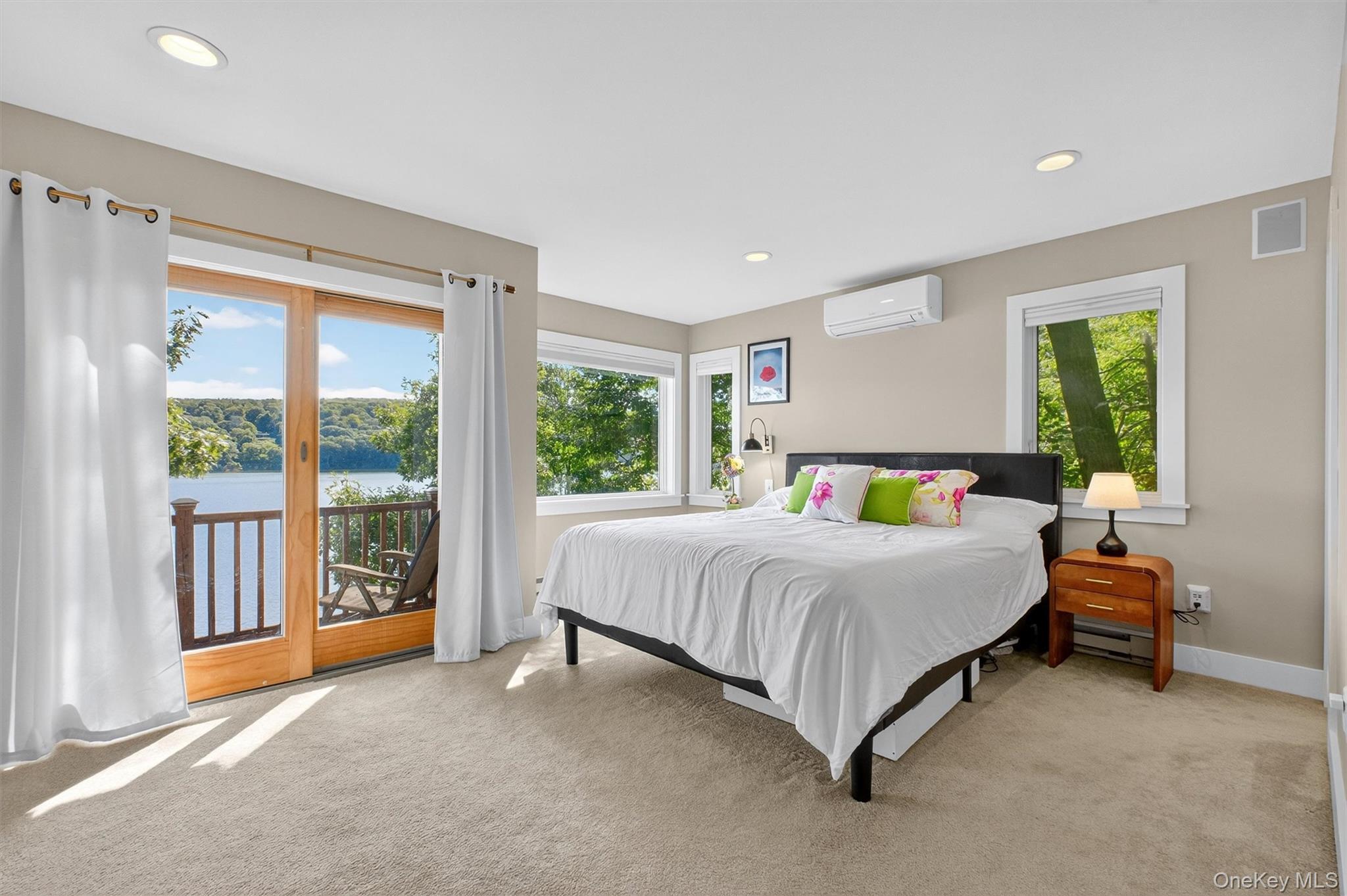 Single Family Lakeview Dr Dutchess County, NY 12531, MLS-903260-6