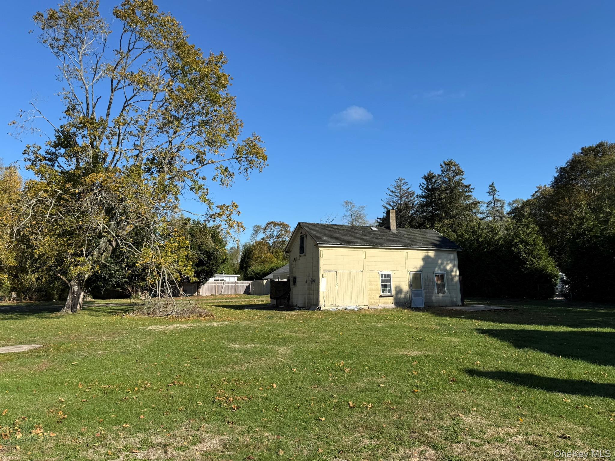 Single Family Main Suffolk County, NY 11939, MLS-903269-22